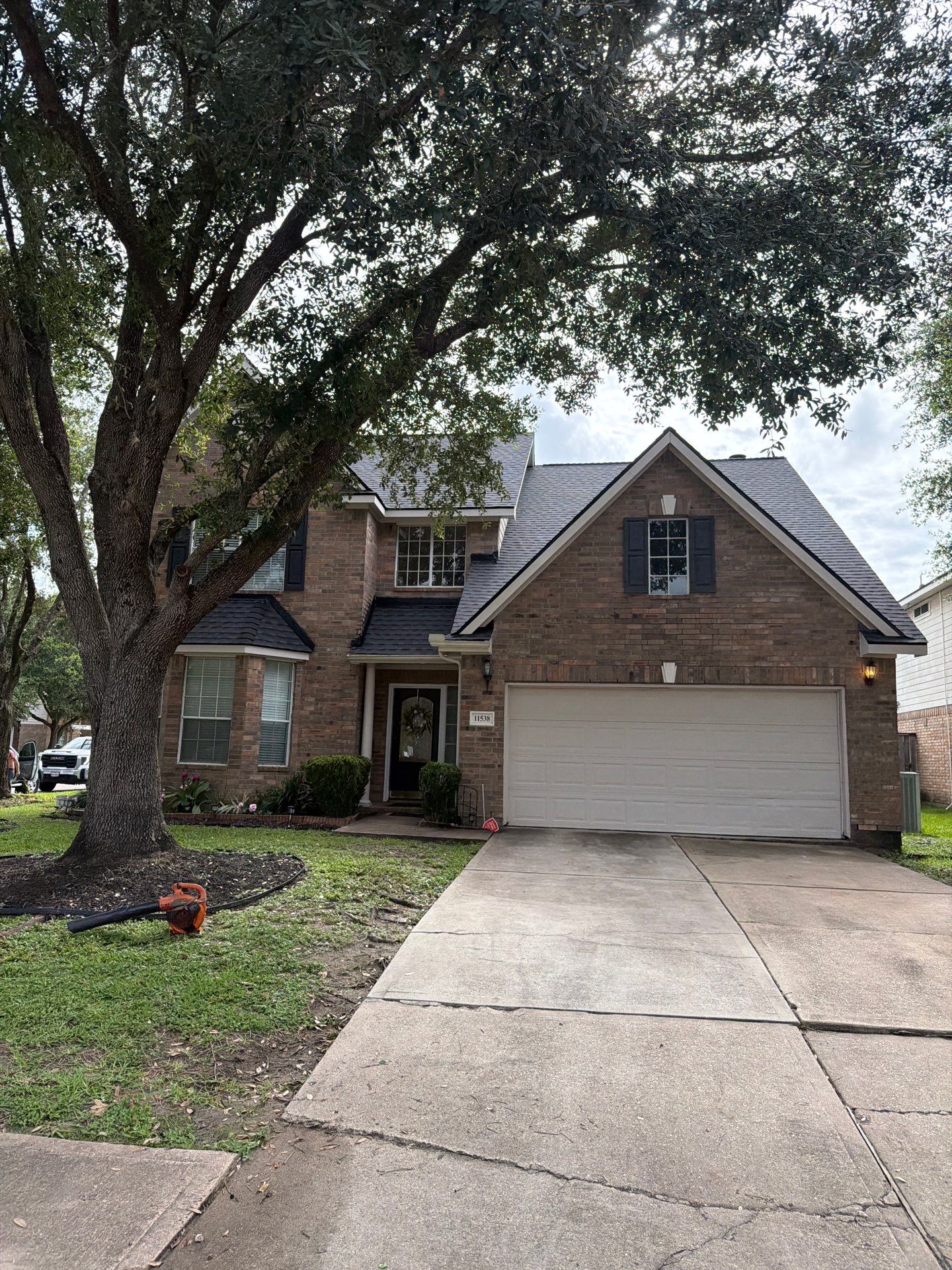 Roof Replacement in Woodbridge, Sugar Land TX by Roof Repair Company