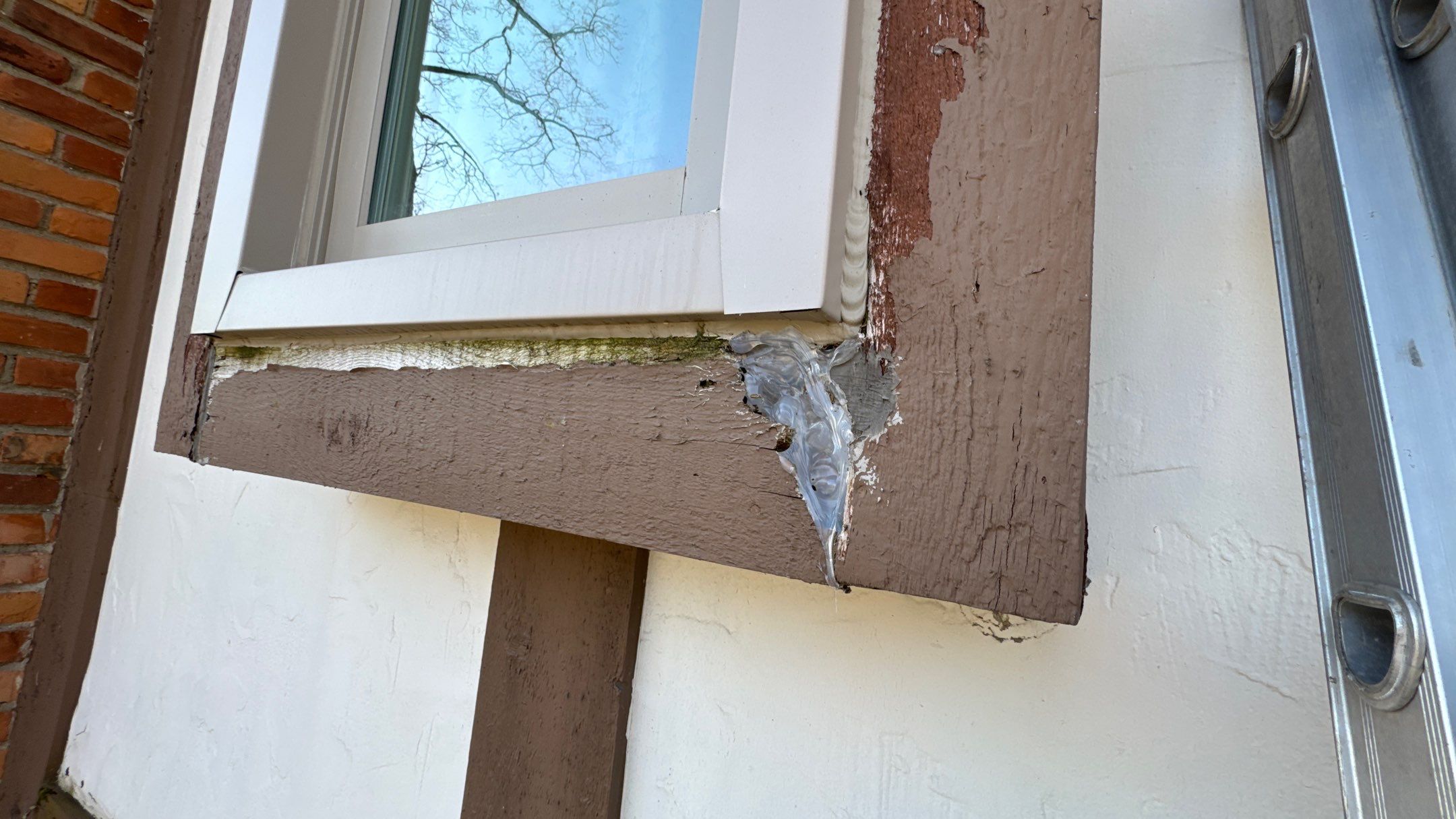 Siding Installation using Alside Monterey Sand by 180 Contractors