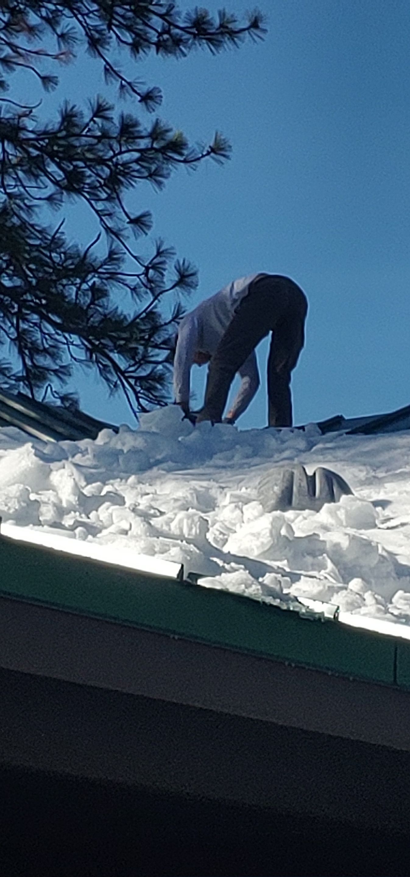 Metal roofing installation using Standing seam metal roofing system by Straight Edge Roofing Inc