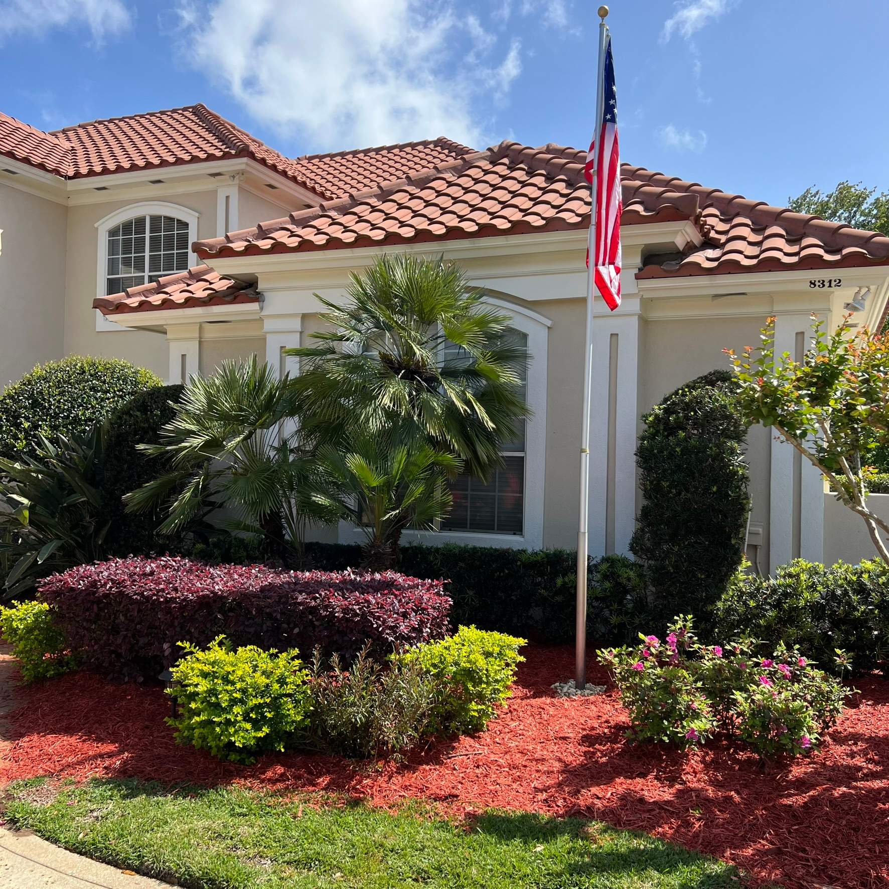 Mulch Installation | Deerwood Country Club by ProGreen Services