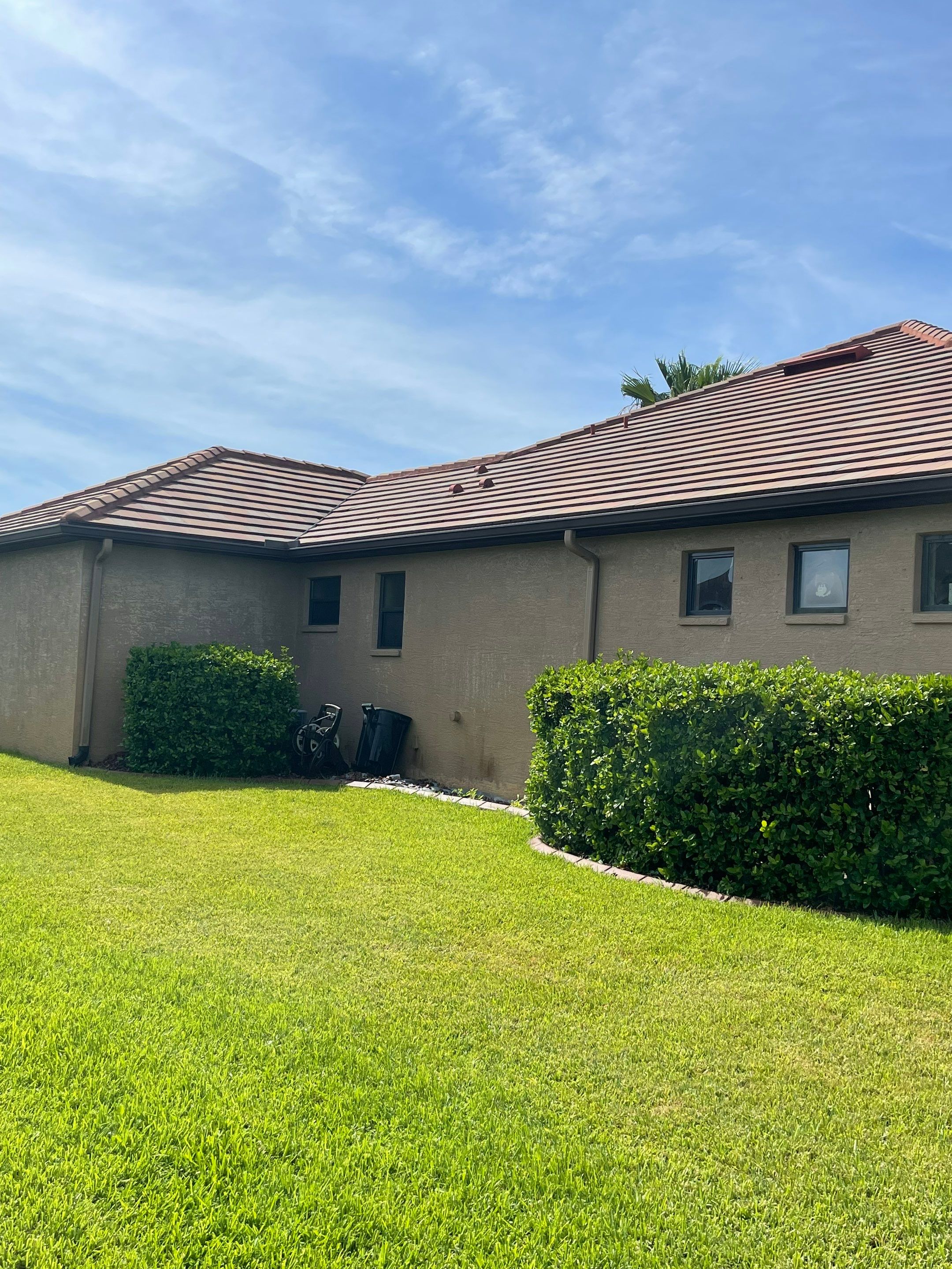 🏡 Tile Roof Cleaning – Gamble Creek Estates, Parrish, FL by Sunshine AquaWash