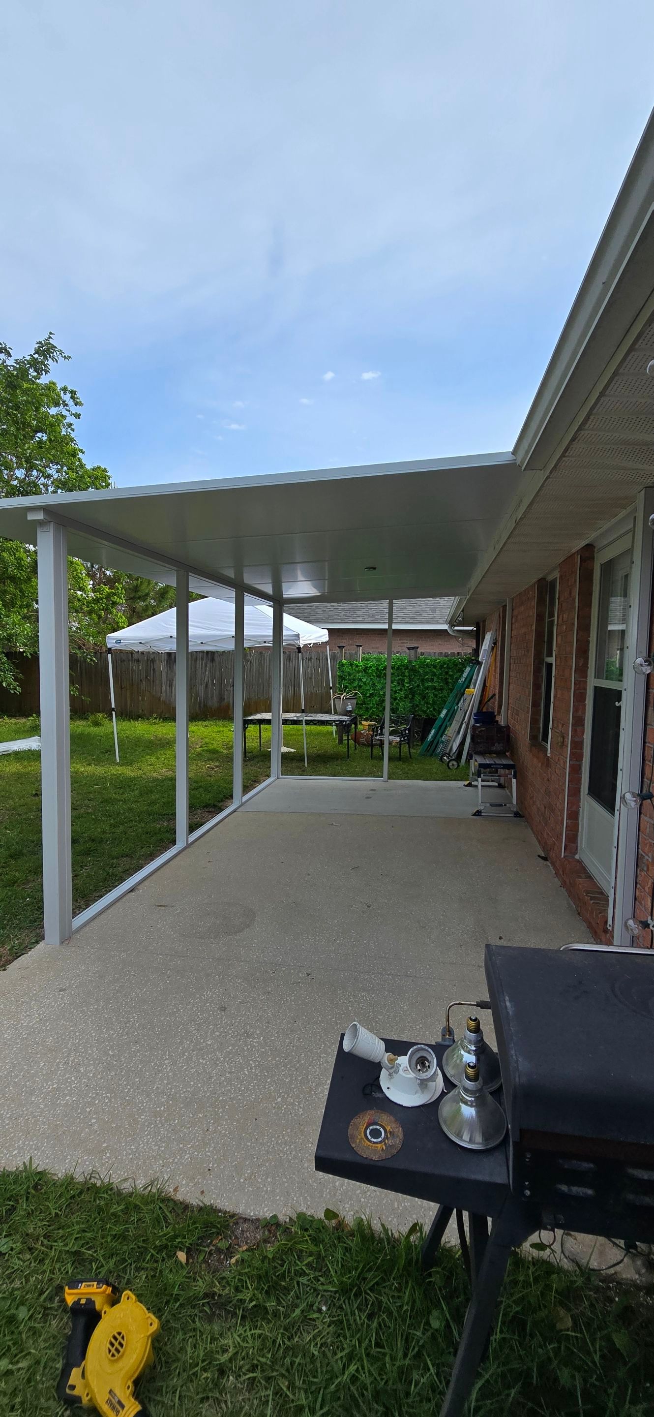 Screen Room in Gulf Breeze by Titan Sunrooms