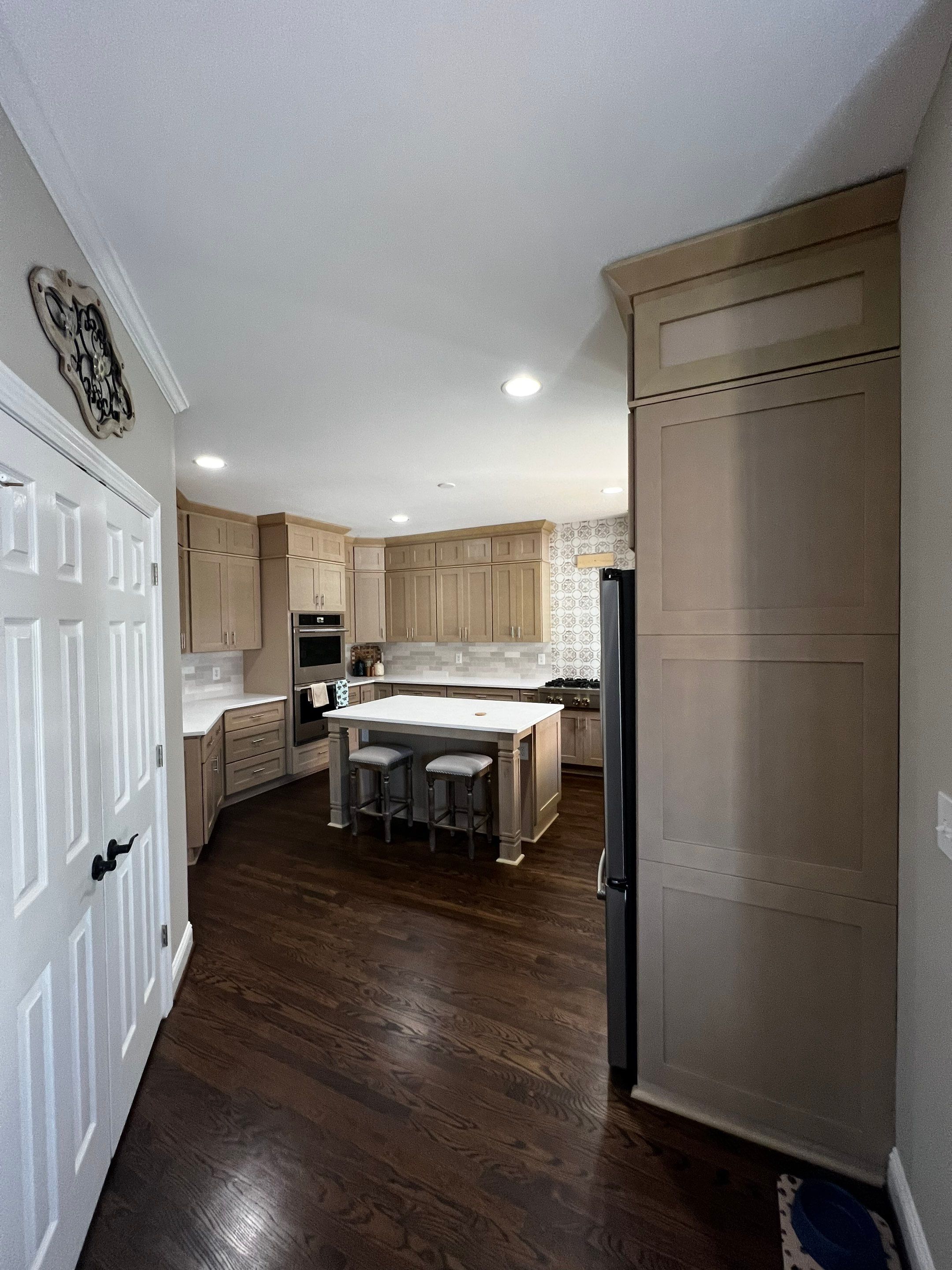 Kitchen Remodel in Roswell Featuring Shaker Cabinetry and Quartz Countertops by Swift Home Renovations 