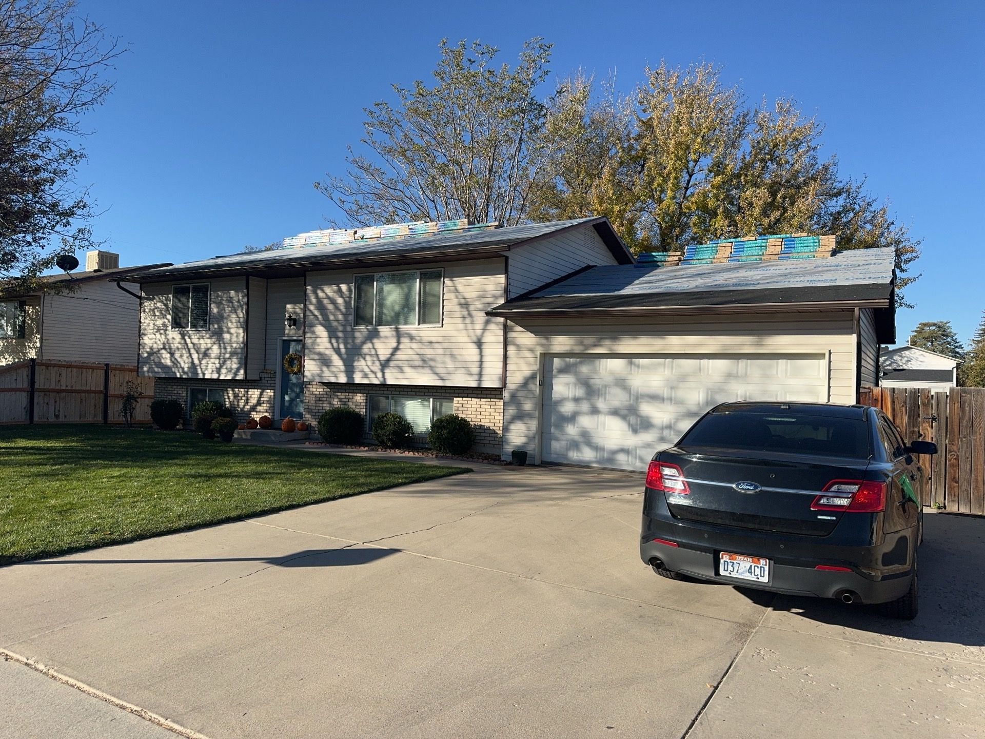 Orem | Crisp Monochromatic Hardie Upgrade | Arctic White by Ideal Siding Utah