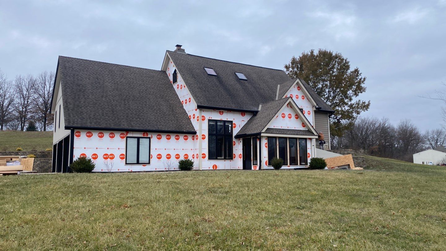Craneboard Siding and Cedar Renditions Installation in Liberty Mo by EEC Windows, Siding & Roofing