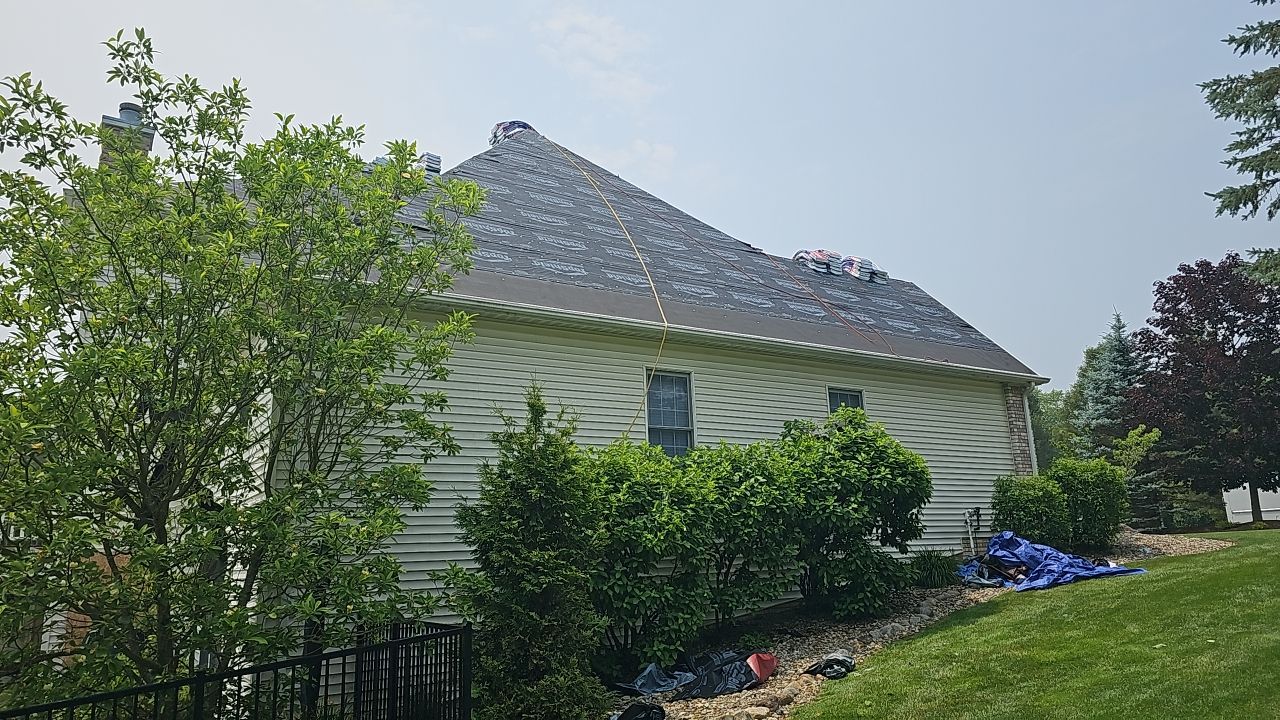 GAF Timberland Color: Pewter Gray by Eagle Eye Roofing