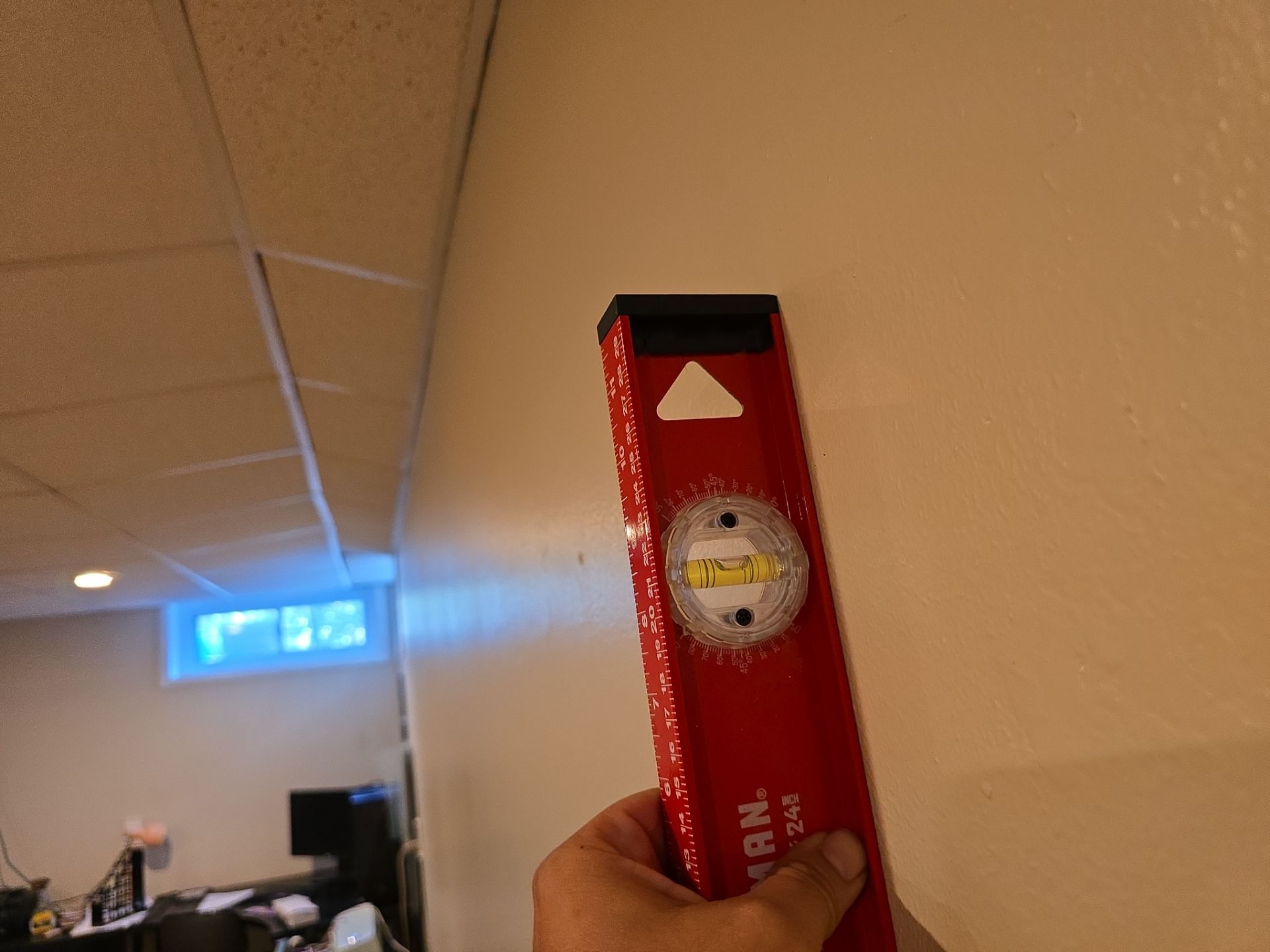 Embedded Fiber Reinforcement by Toledo Basement Repair 