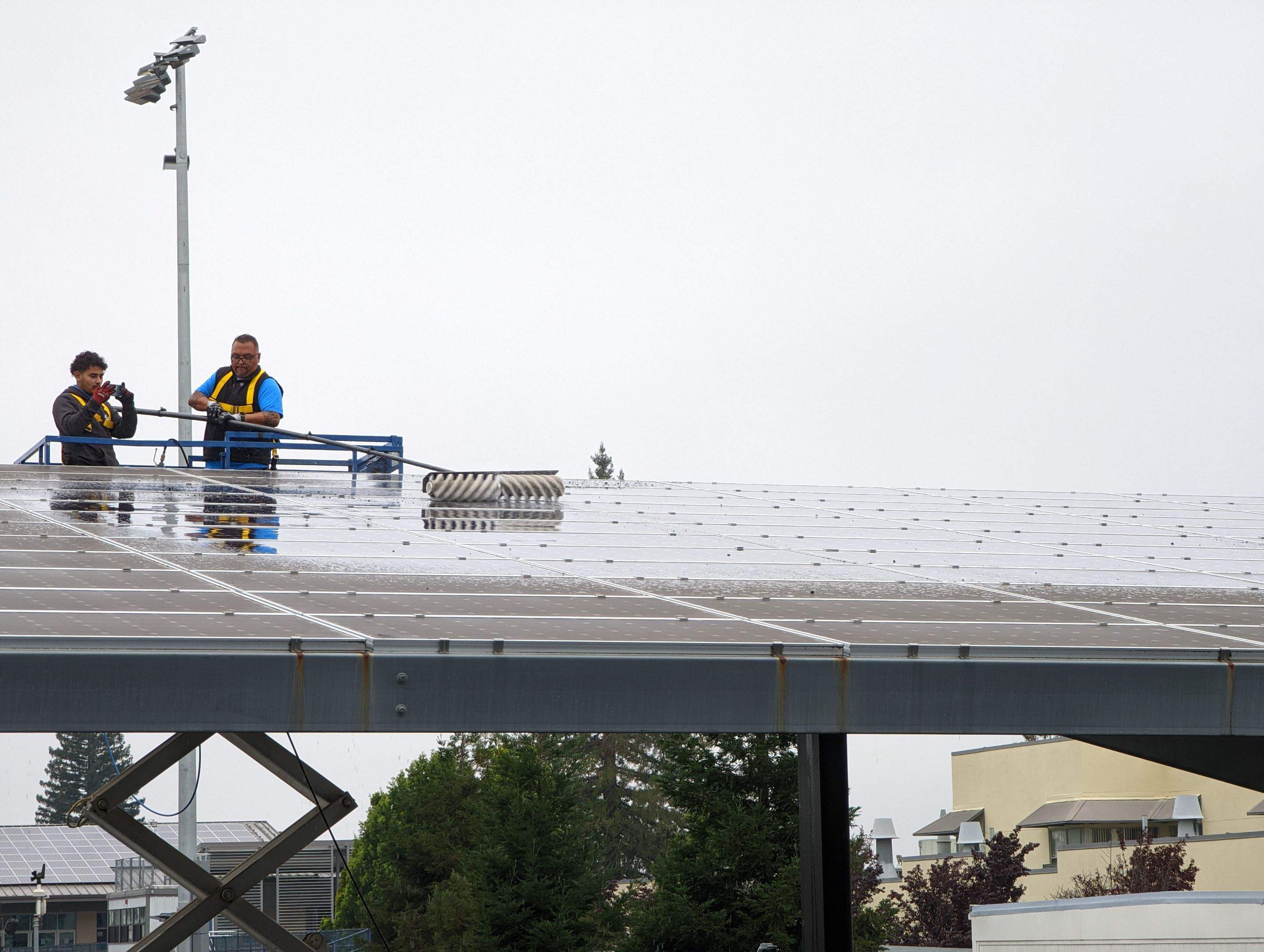 Los Alots Commercial Solar Panel Cleaning by All One Solar Shine