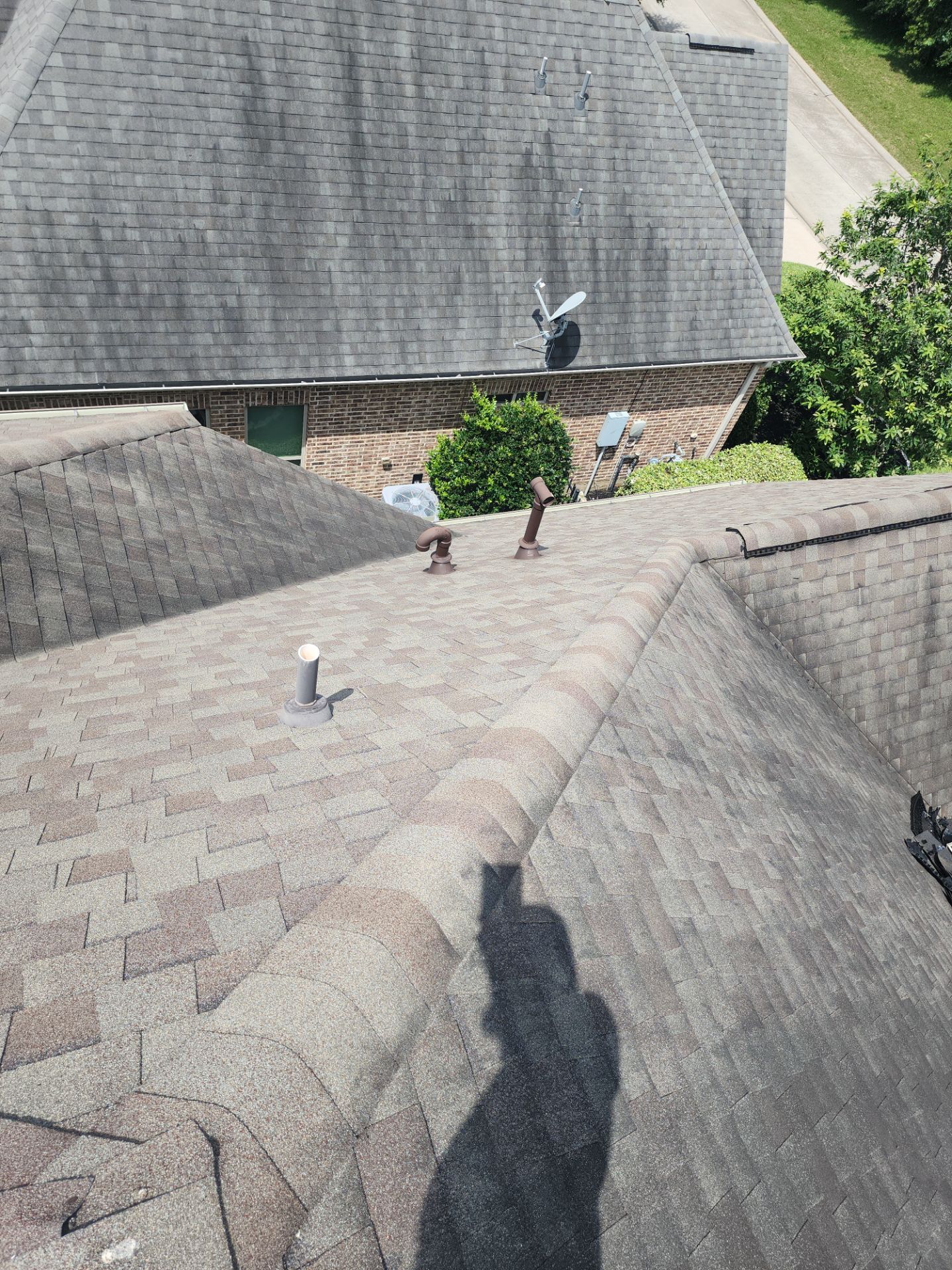 Hail Damage using Owen's Corning Duration (Lifetime) Shingles by Roof Repair Company