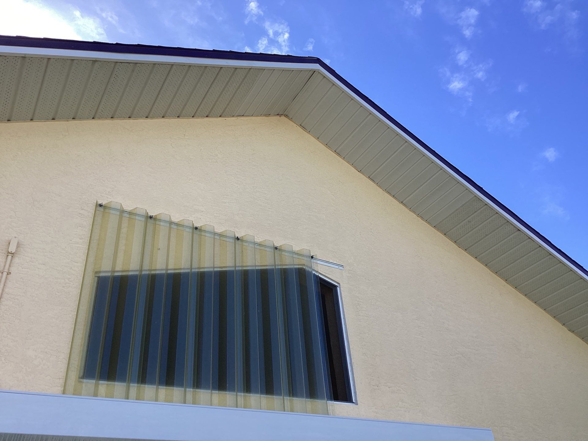 Soffit and Fascia Replacement in Fort Myers FL by Gutter Professor by Gutter Professors