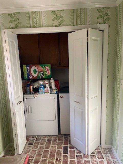 Laundry Closet Color Drench by PGP Surface Solutions, LLC