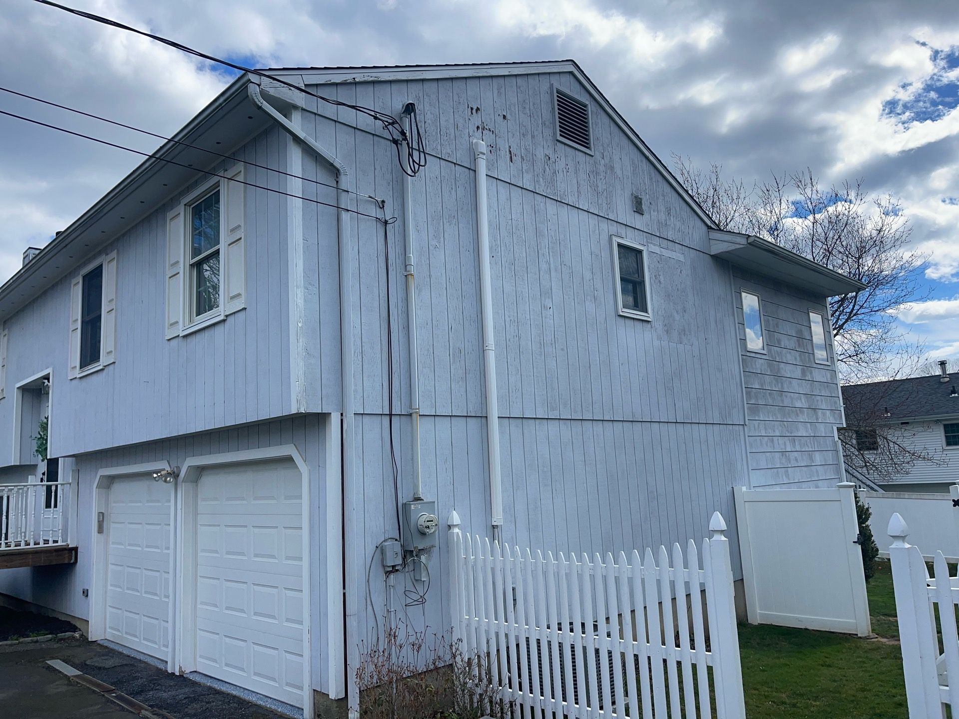 Siding Installation using Certainteed Cedar Impressions Straight Edge Perfection Shingles - D7 - Pacific Blue by A Plus Exterior