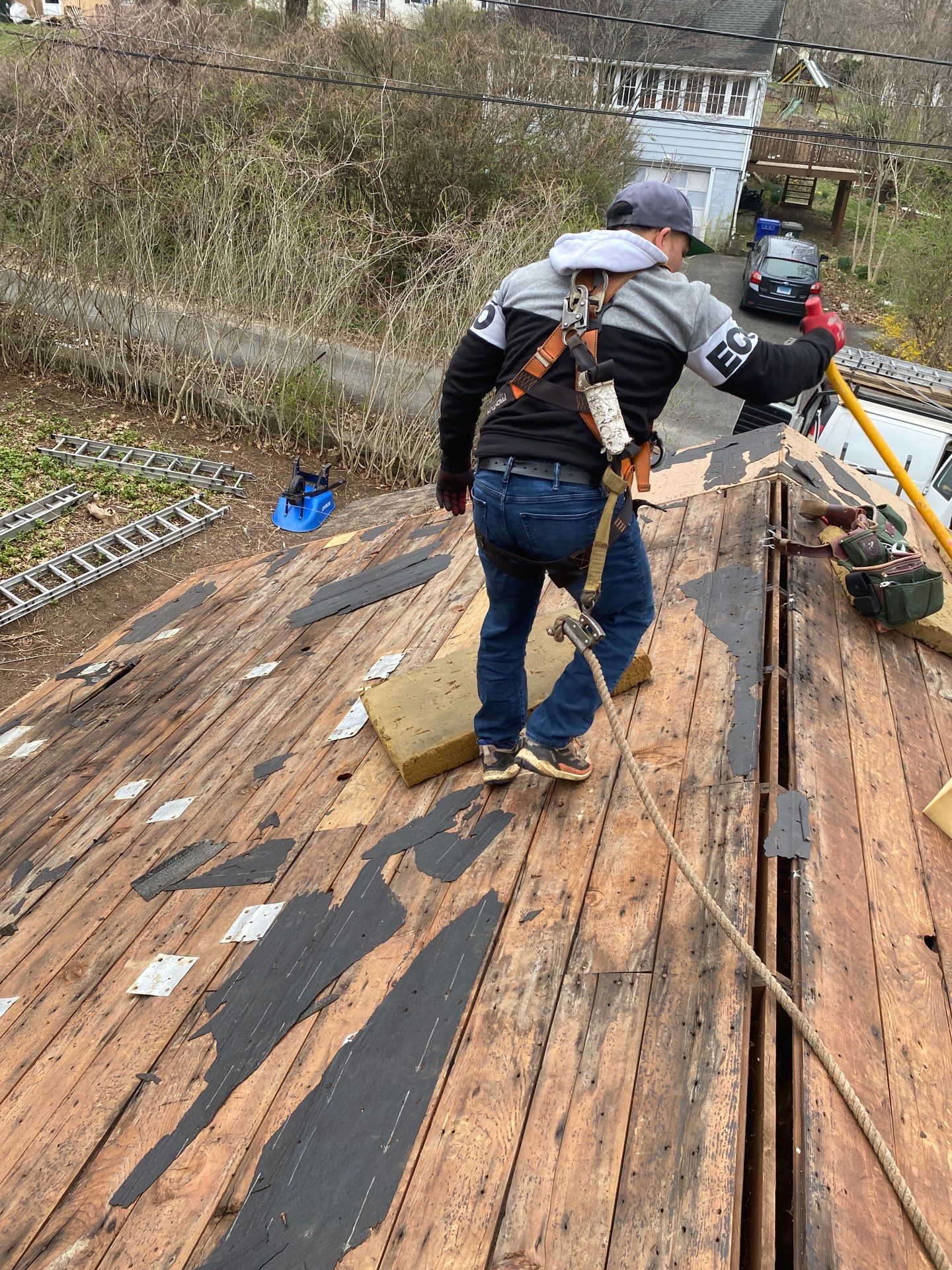 DiGiorgi creates a beautiful roof using GAF products in New Fairfield, CT by DiGiorgi Roofing and Siding Inc