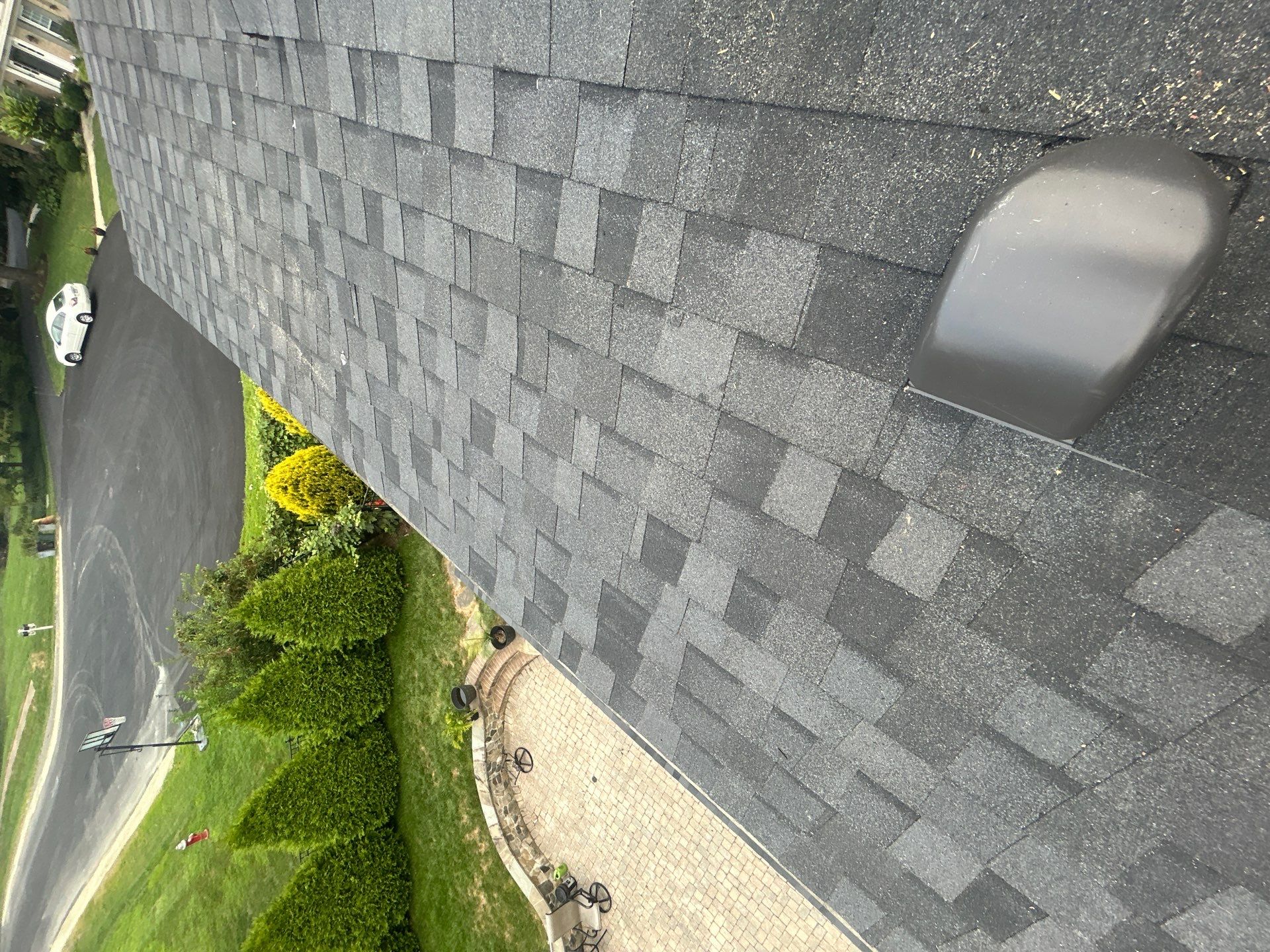 Great Falls : residential Roof with CertainTeed Landmark Pro in Max Def Moire Black  by RM Banning, Inc.