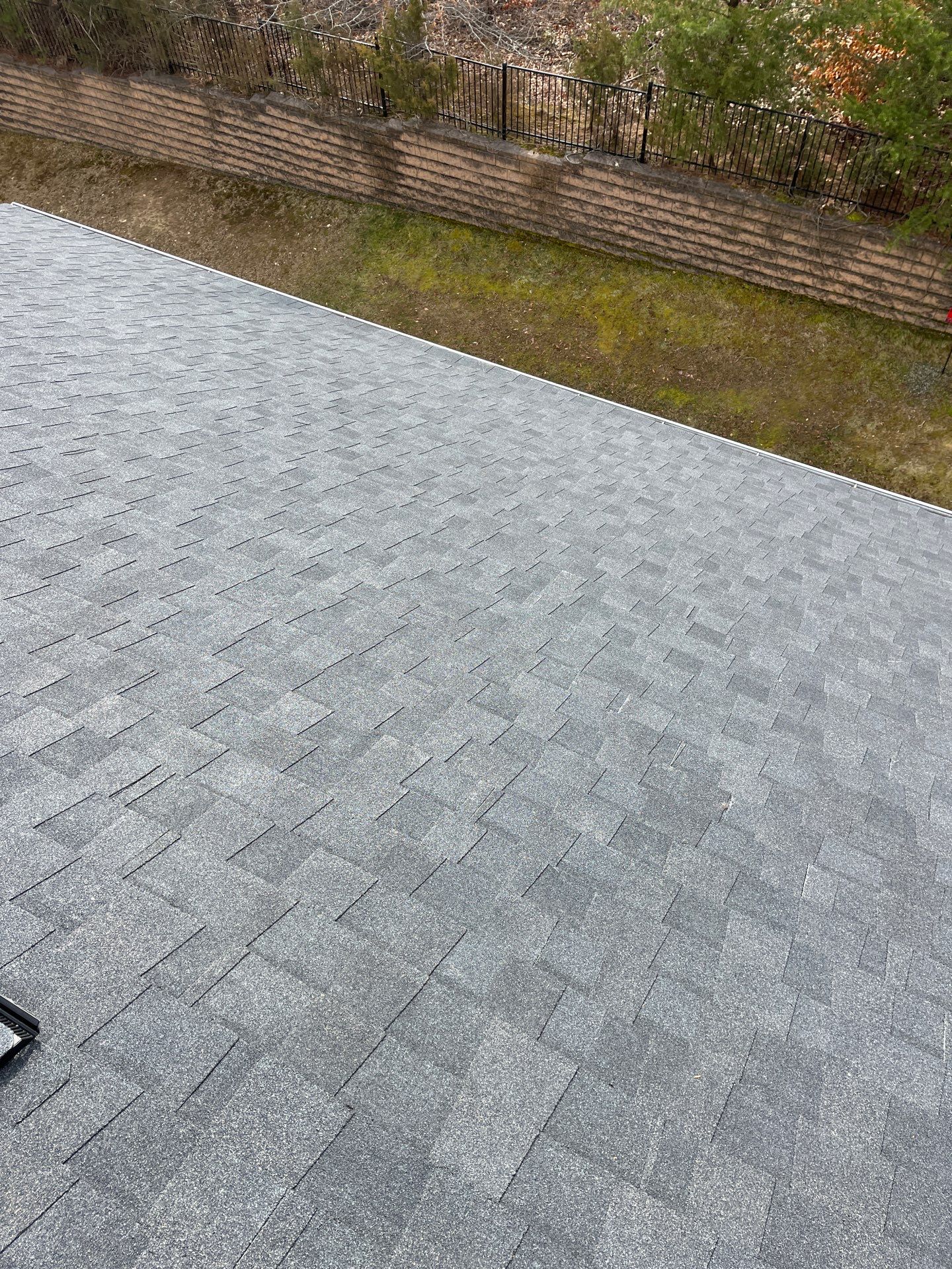 Woodbridge CertainTeed Landmark Roof in Charcoal Black by RM Banning, Inc.