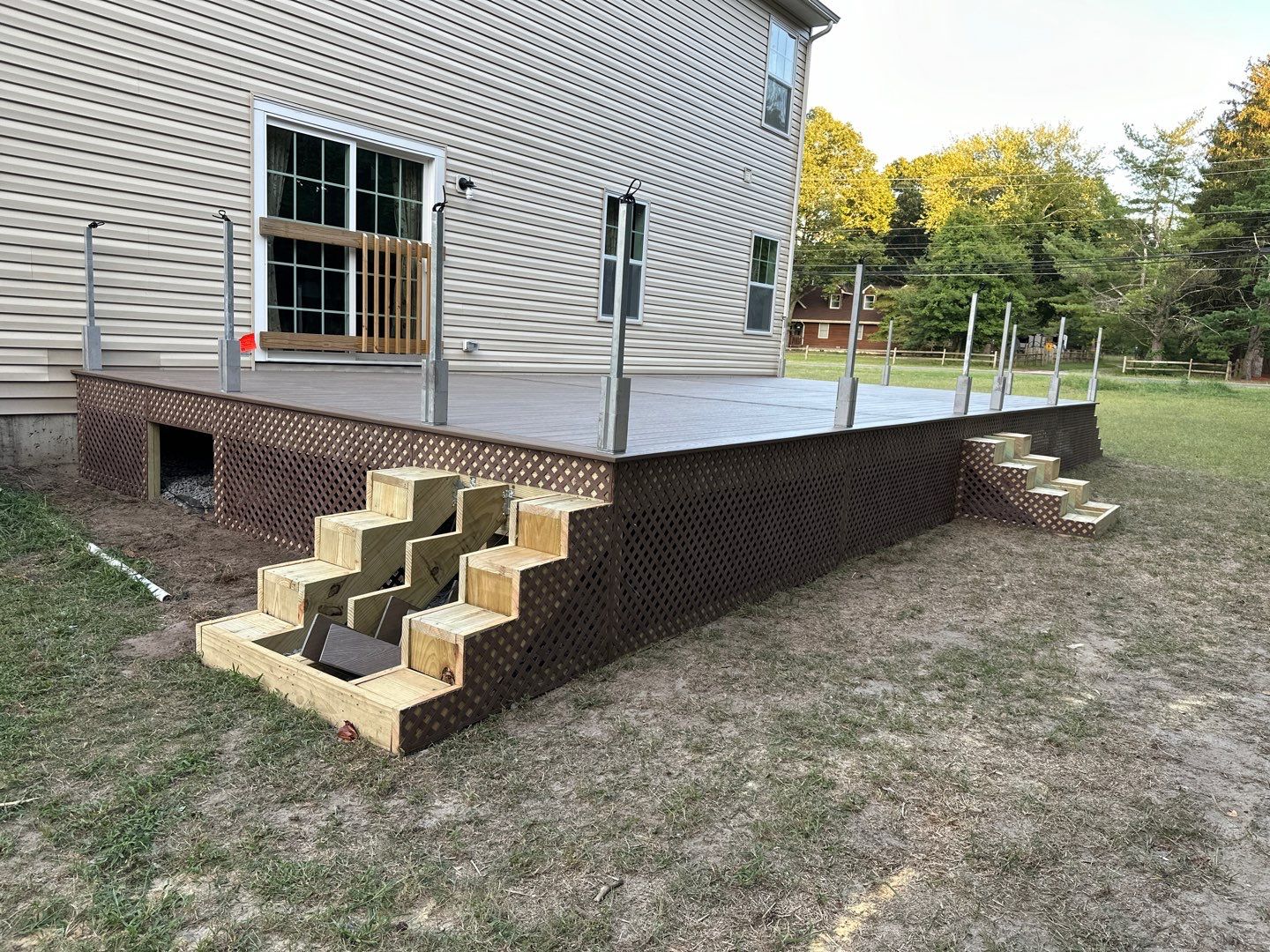 New Deck using Deckorators Venture - Color Sandbar by deck guardian