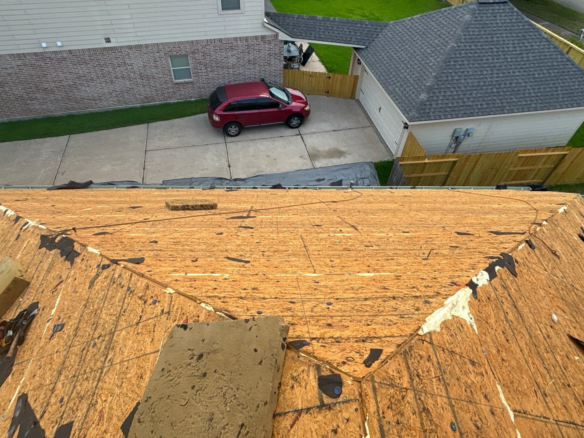 Residential Roofing Installation using Owen's Corning Duration (Lifetime) Shingles by Roof Repair Company