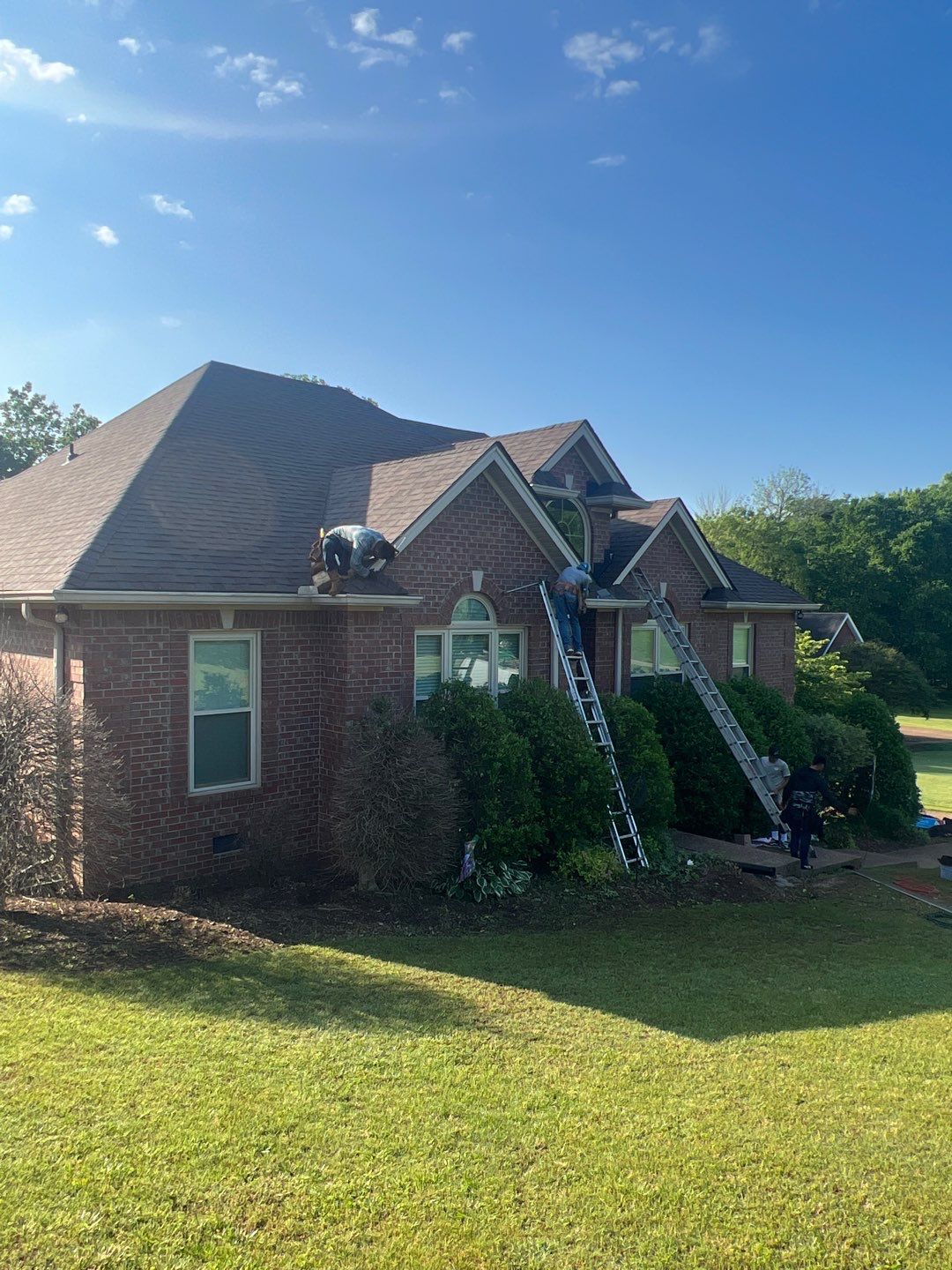 Residential Roofing Installation using Owens Corning Duration Shingles Roofing System by Undersun Roofing 