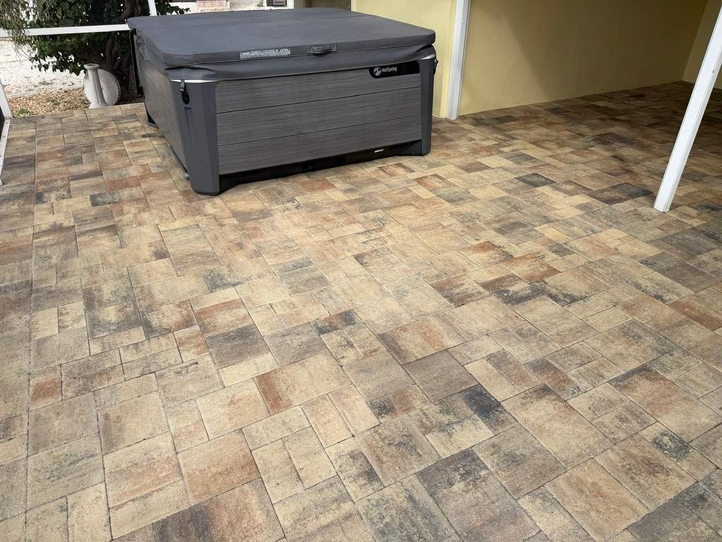 Driveway, Patio, and Walkway Paver Sealing in Apollo Beach by Supreme Paver Experts