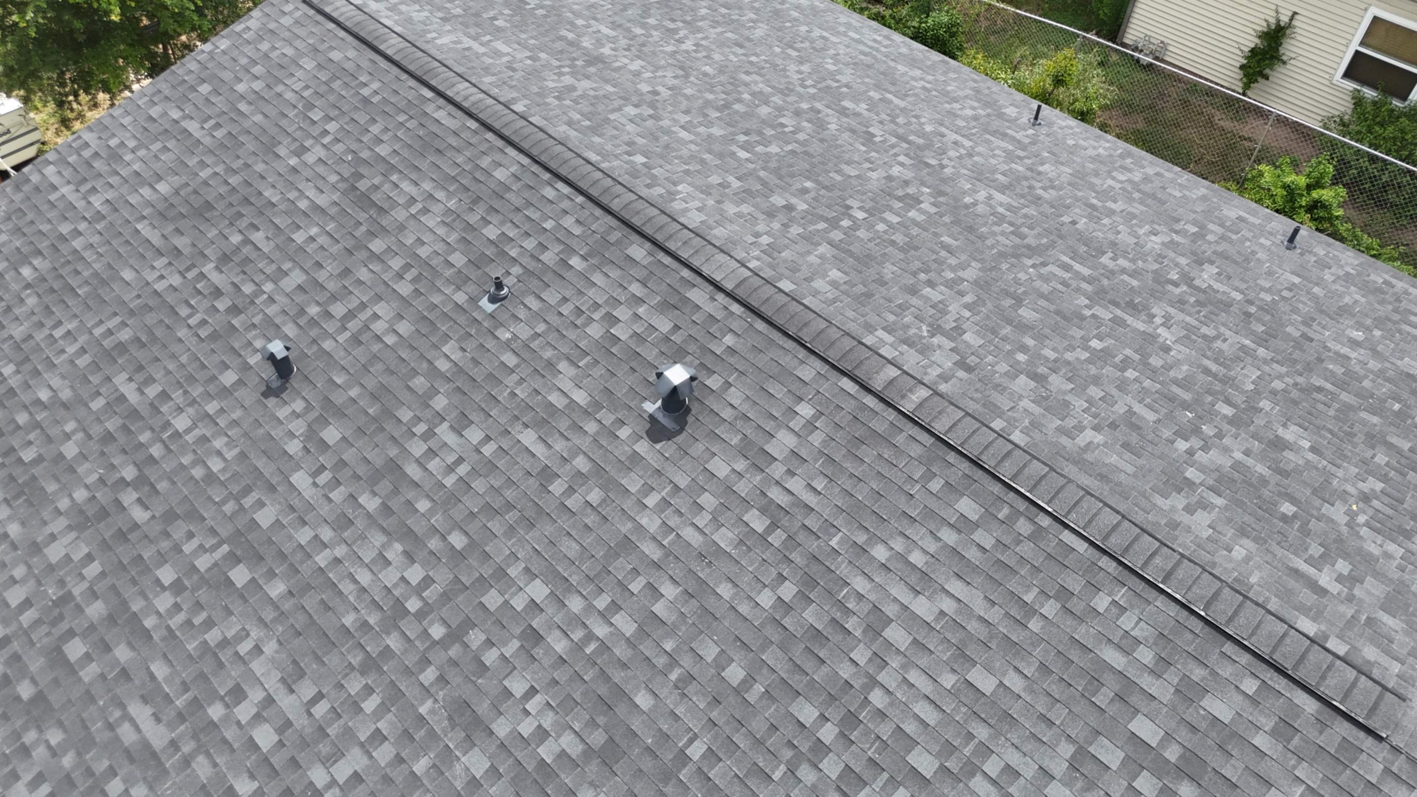 Onyx Black - Owens Corning TruDefinition Duration Oakridge by RoofsOnly.com