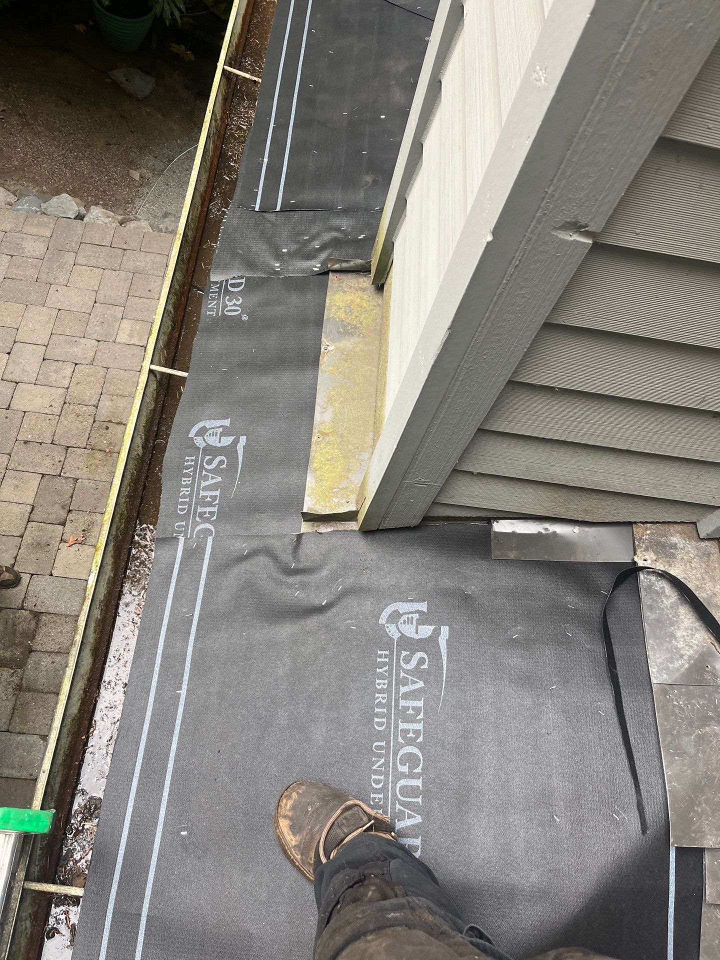 Project in West linn by Tom Leach Roofing