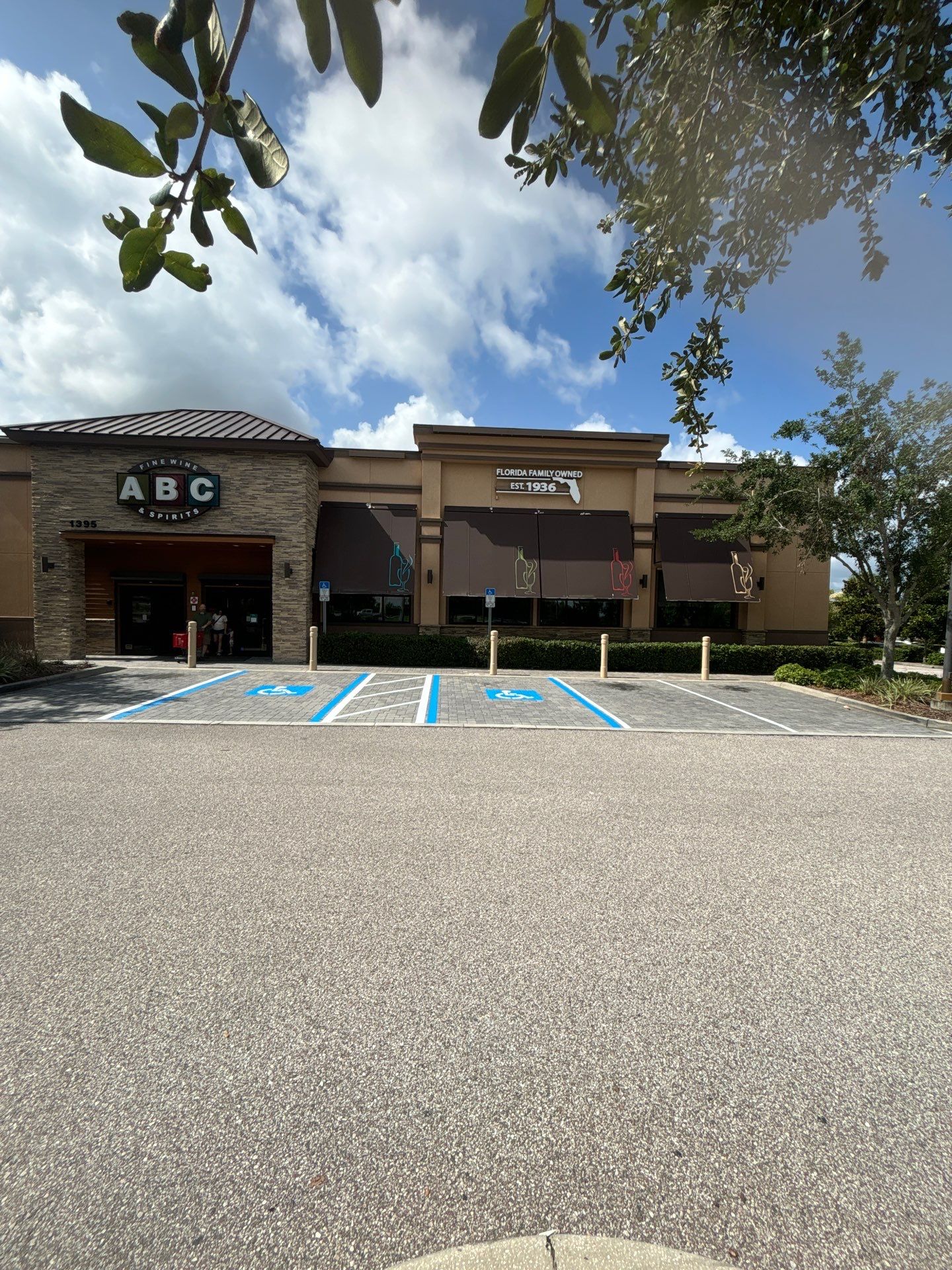Line Striping at ABC Fine Wine & Spirits - Clermont by Everline Coatings & Services - Southwest FL