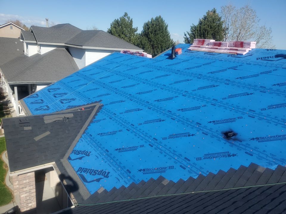 Owens Corning Onyx Black Residential Roofing Installation using Owens Corning by ID Roofing LLC