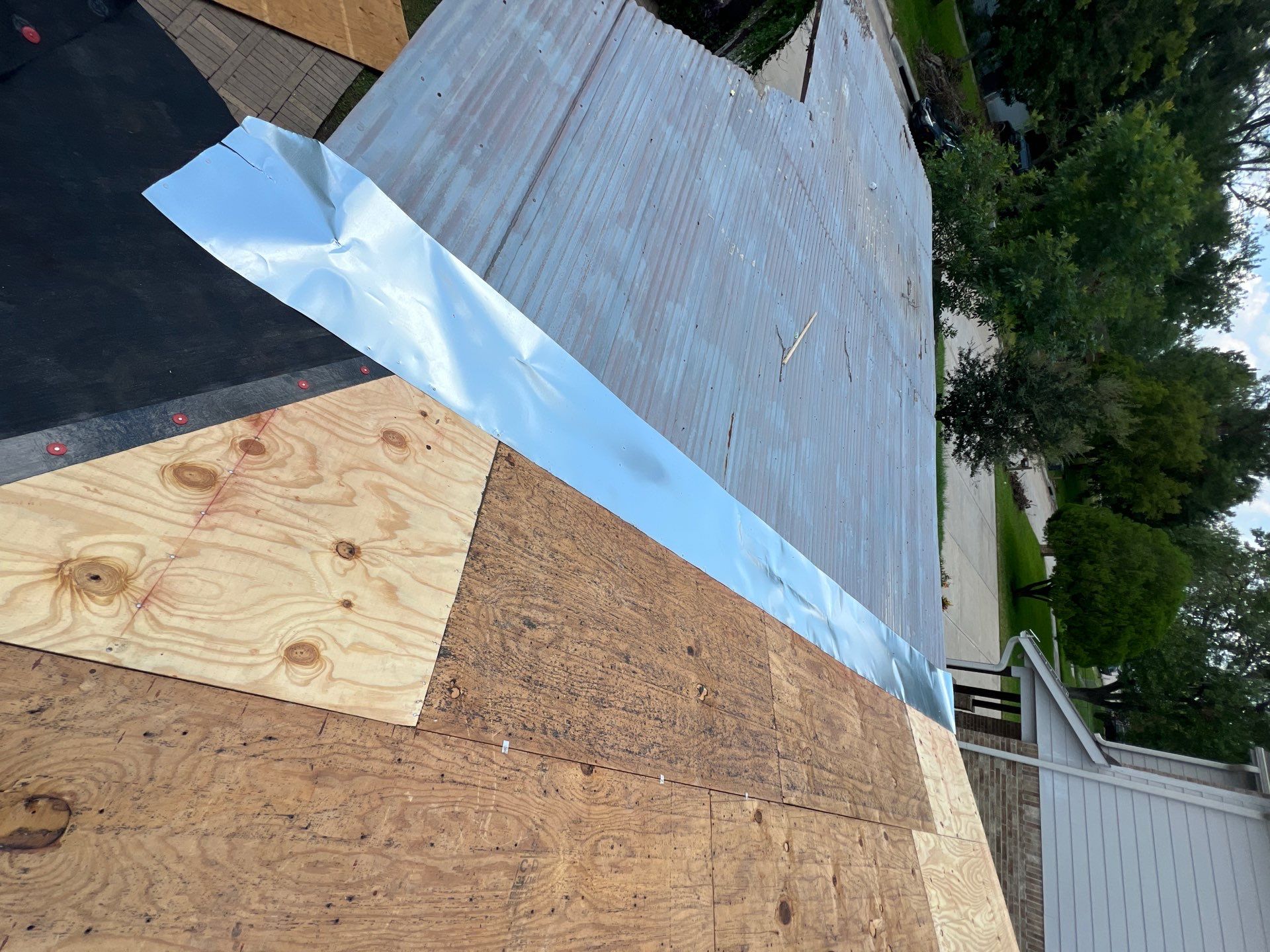 Residential Roofing Installation using Owen's Corning Duration (Lifetime) Shingles by Roof Repair Company