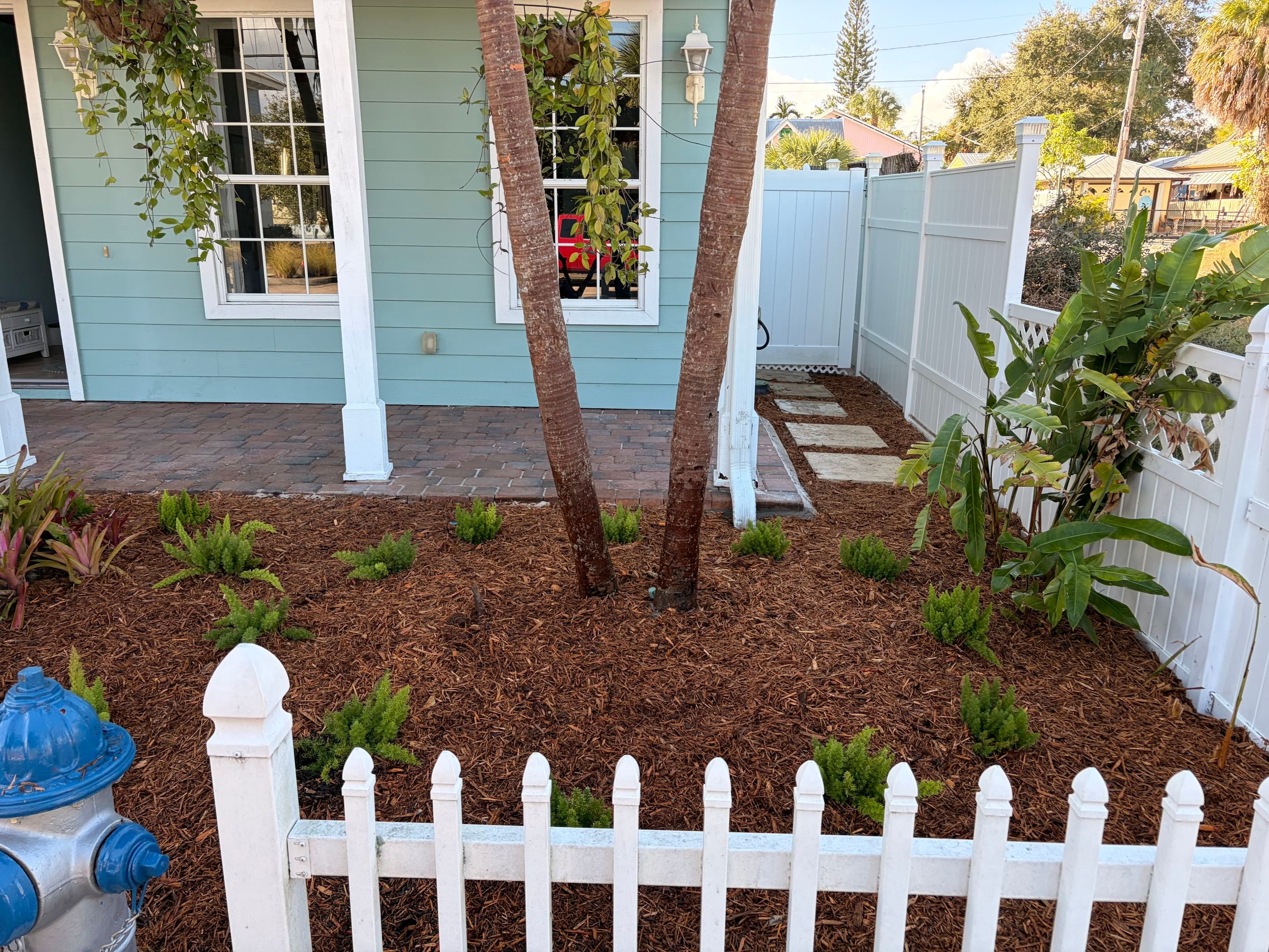 🌿 Front Entry Refresh in Downtown Stuart, FL by Alpha Zeta Enterprises Inc