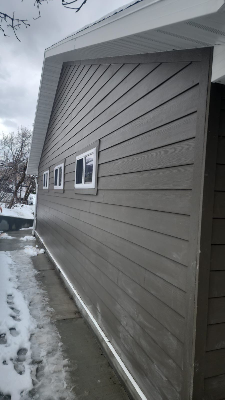 Bountiful | James Hardie Lap Siding | Timber Bark by Ideal Siding Utah