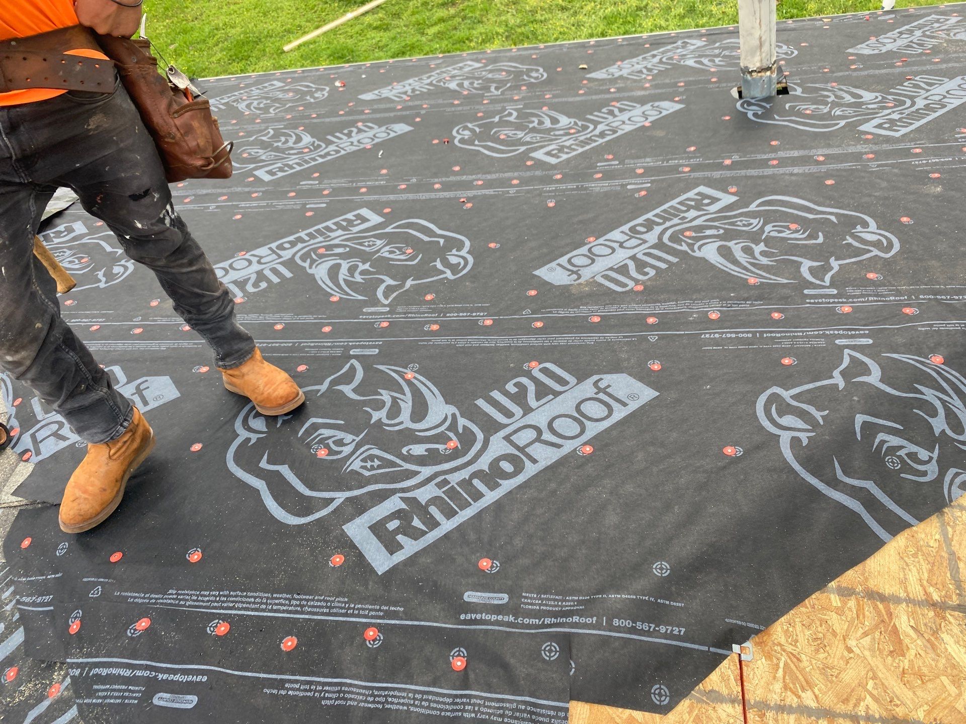 Residential Roofing Installation using Owen's Corning Duration (Lifetime) Shingles by Roof Repair Company