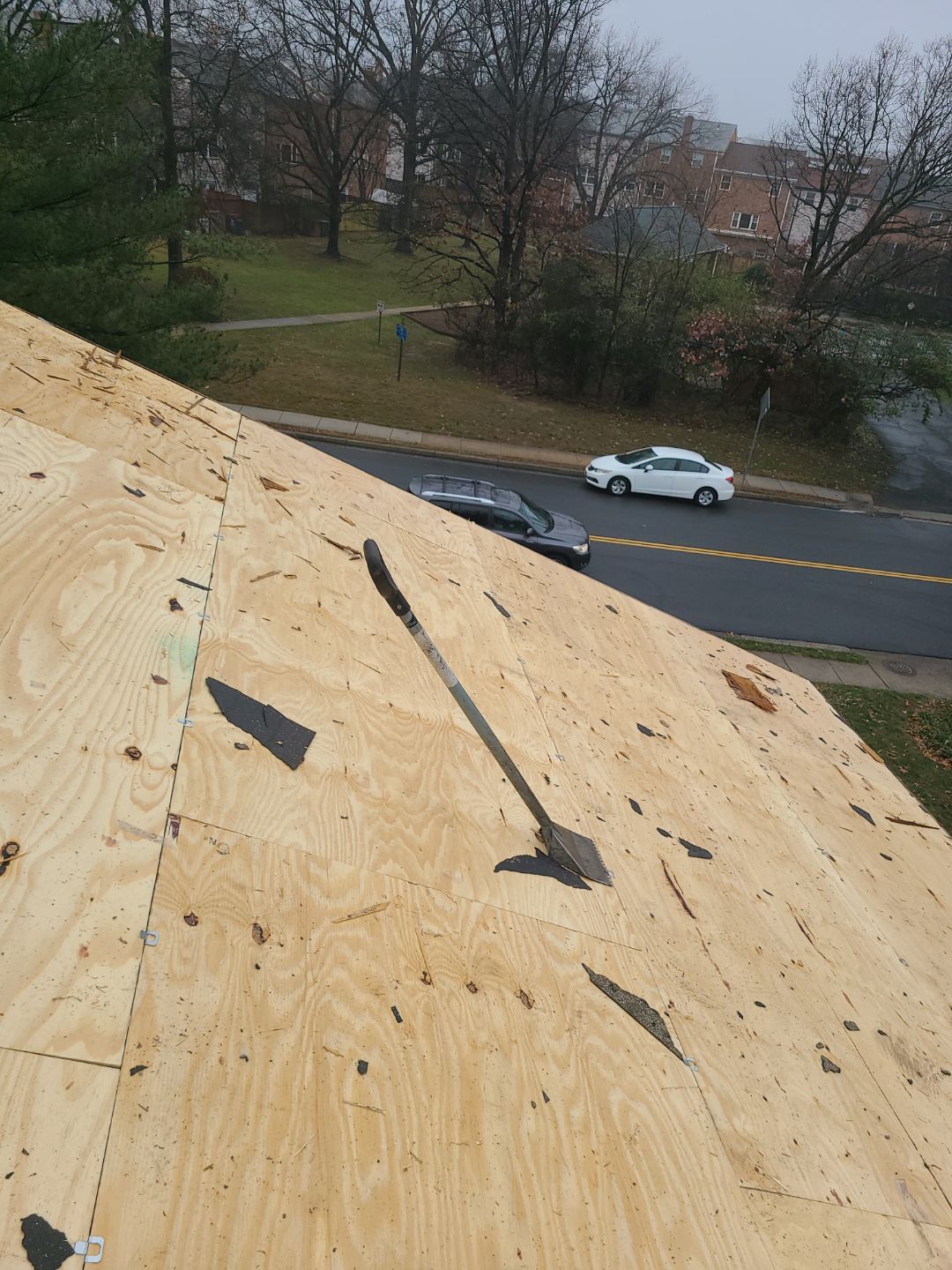 Vienna: Residential Roof Replacement with CertainTeed Landmark Pro in Max Def Weathered Wood by RM Banning, Inc.