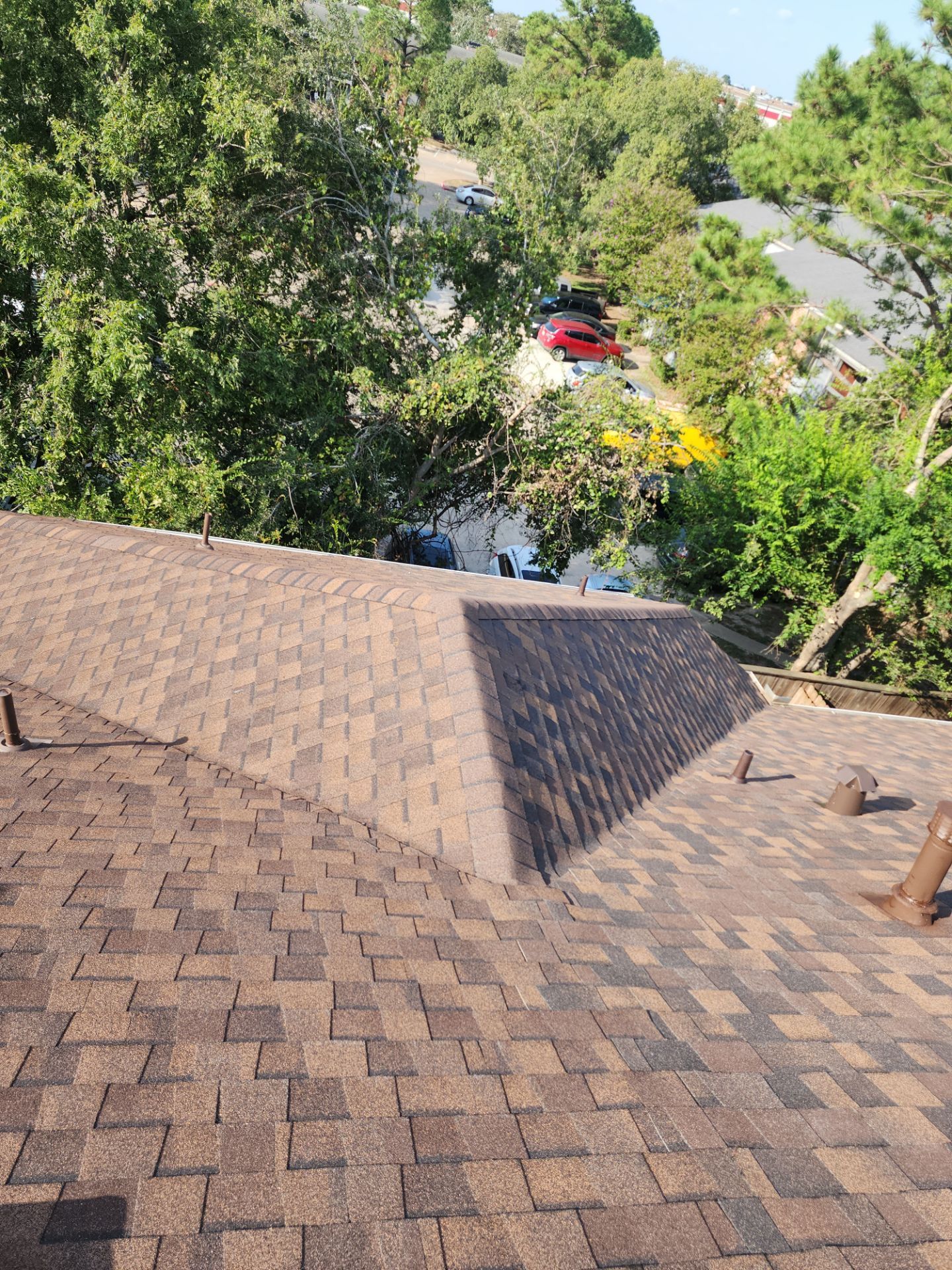 Residential Roofing Installation using Owen's Corning Duration (Lifetime) Shingles by Roof Repair Company