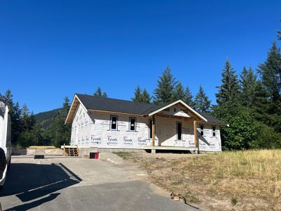 Residential Roofing Installation using GAF timberline HDZ Charcoal