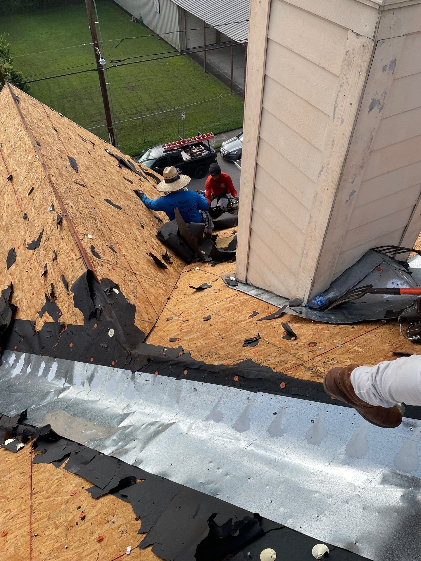 Residential Roofing Repair using Owen's Corning Duration (Lifetime) Shingles by Roof Repair Company