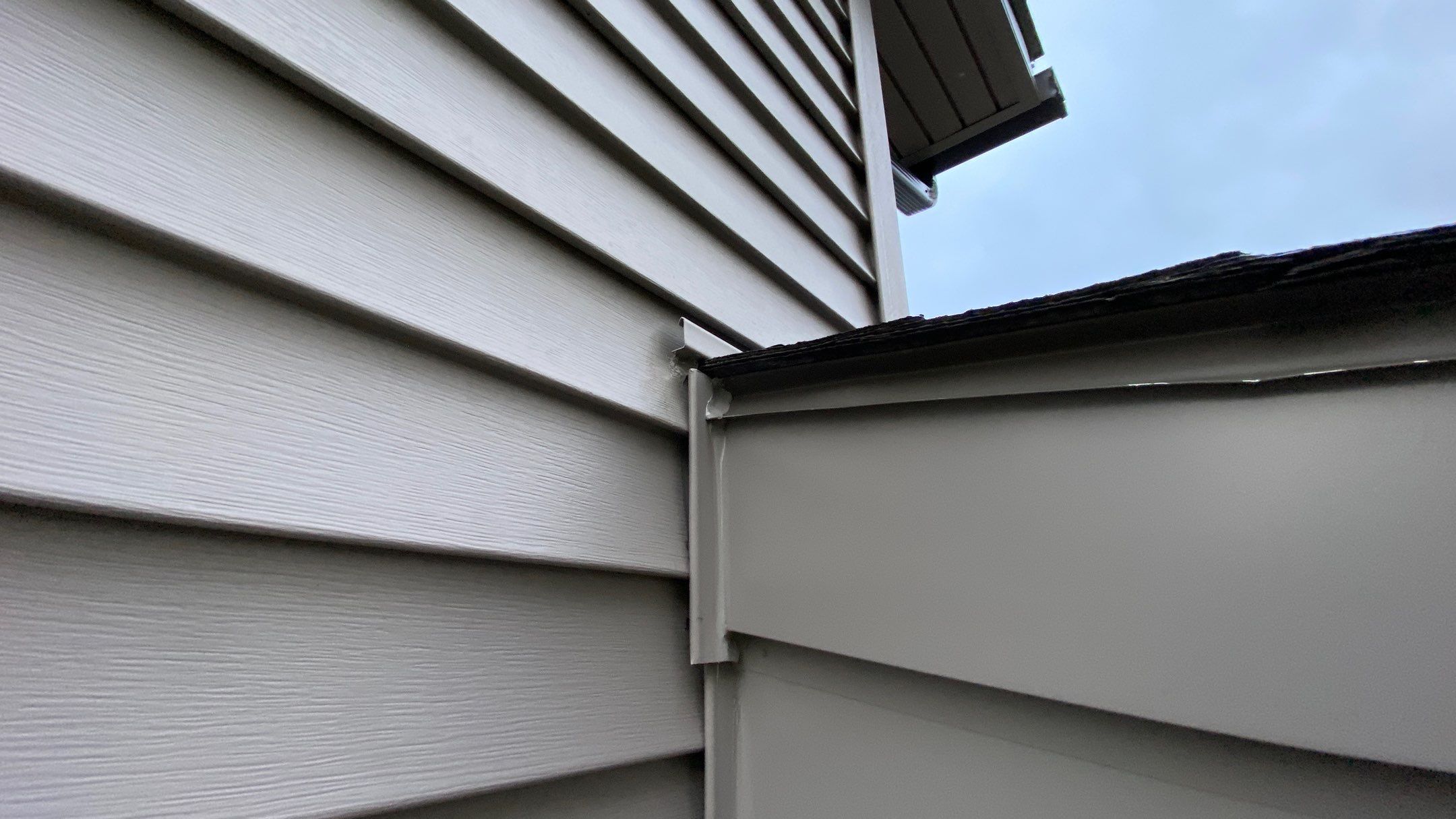 Siding Replacement using CertainTeed Restoration Classis D4 by 180 Contractors