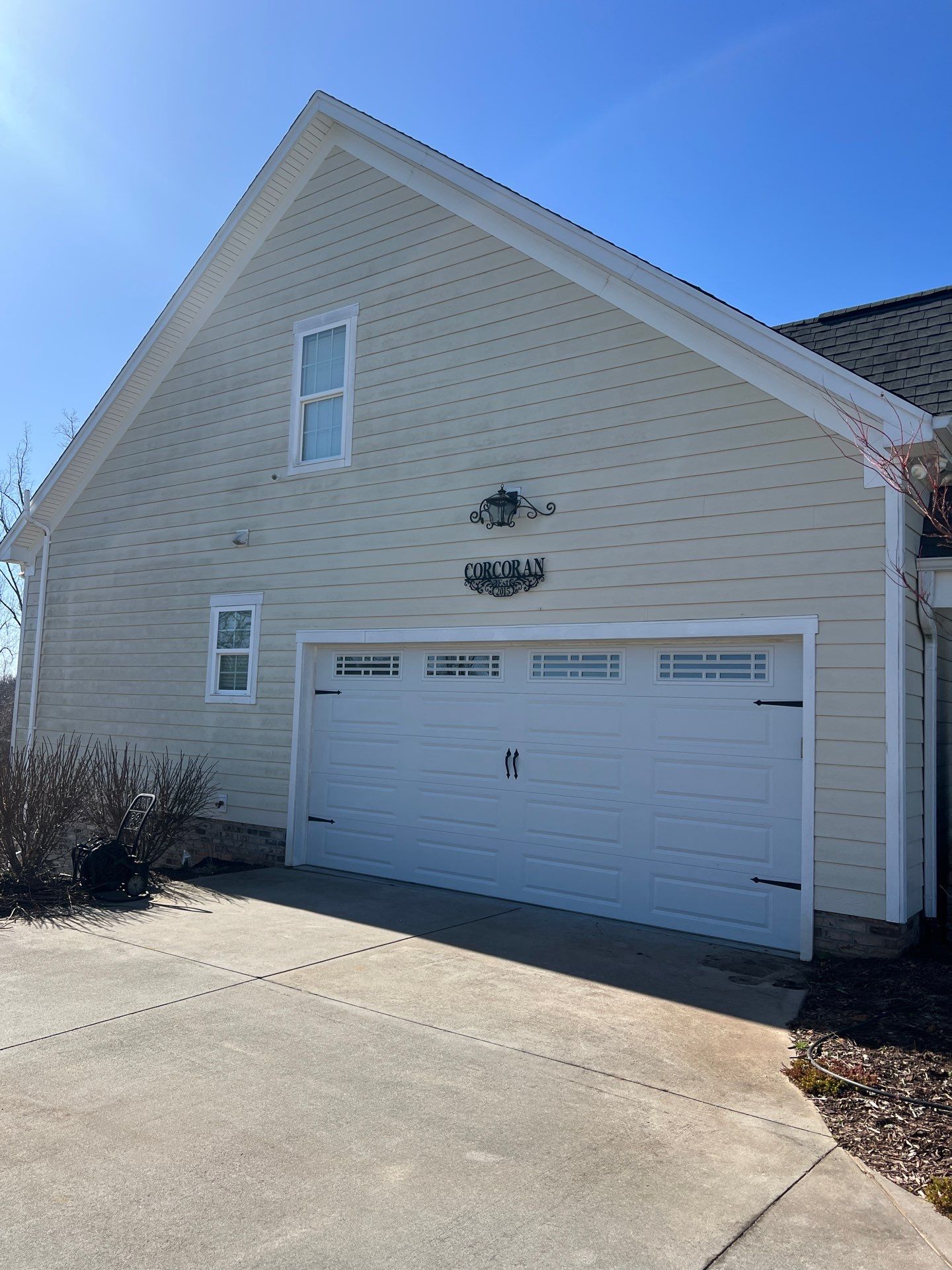 House siding and driveway cleaning project photo