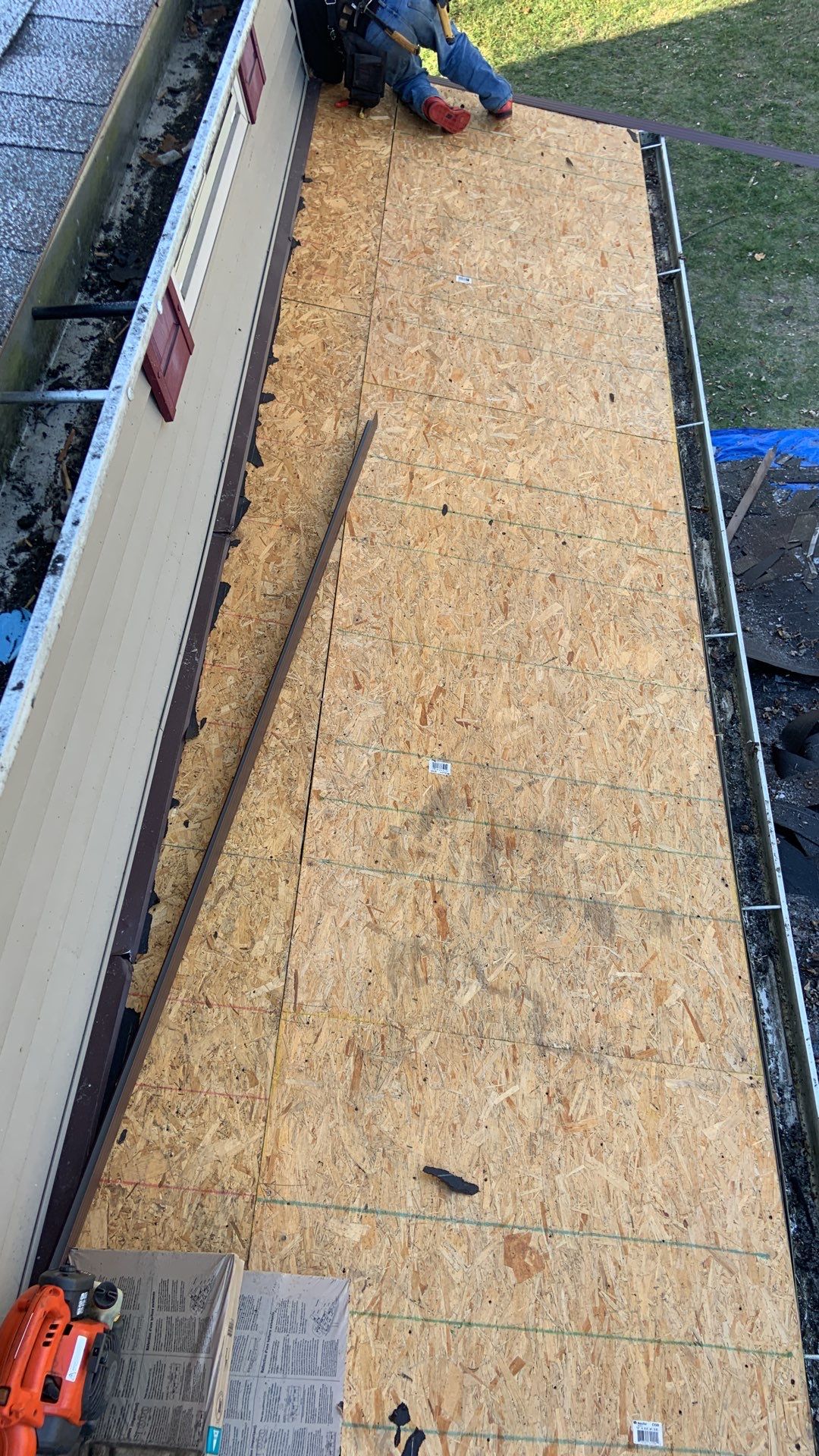 Roof Replacement using CertainTeed Landmark by 180 Contractors