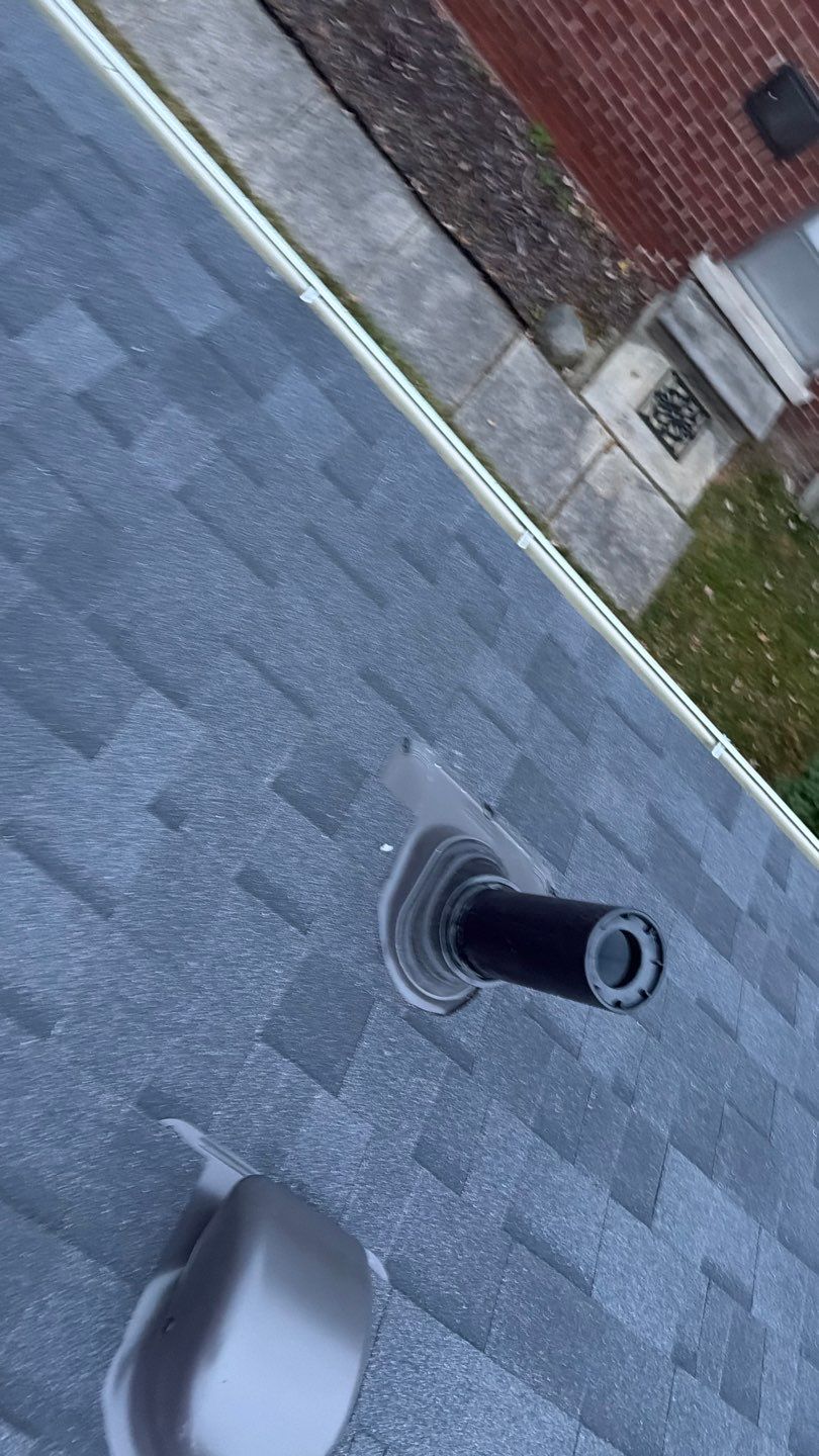 Roof Replacement using Owens Corning Onyx Black by 180 Contractors