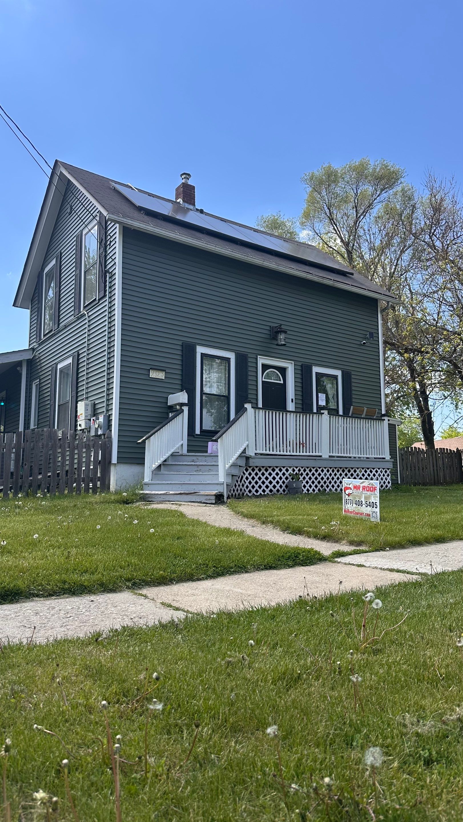 Vinyl Siding Replacement and Exterior Improvements in McHenry, Illinois by Mr Roof & Remodeling Co
