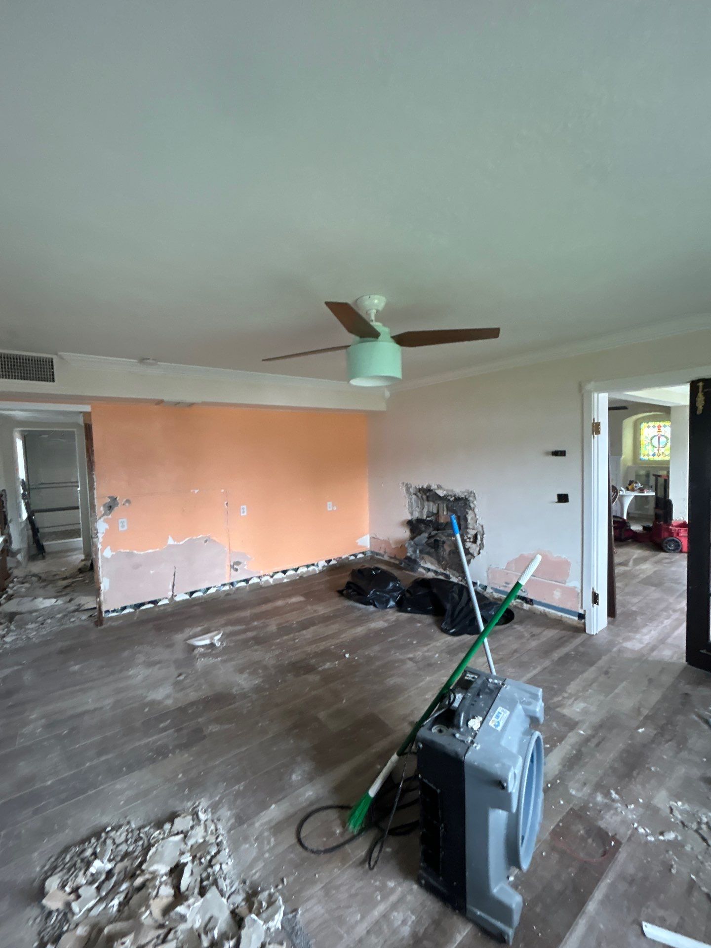 Water mitigation In Bradenton Florida by Ampm Restoration Services 