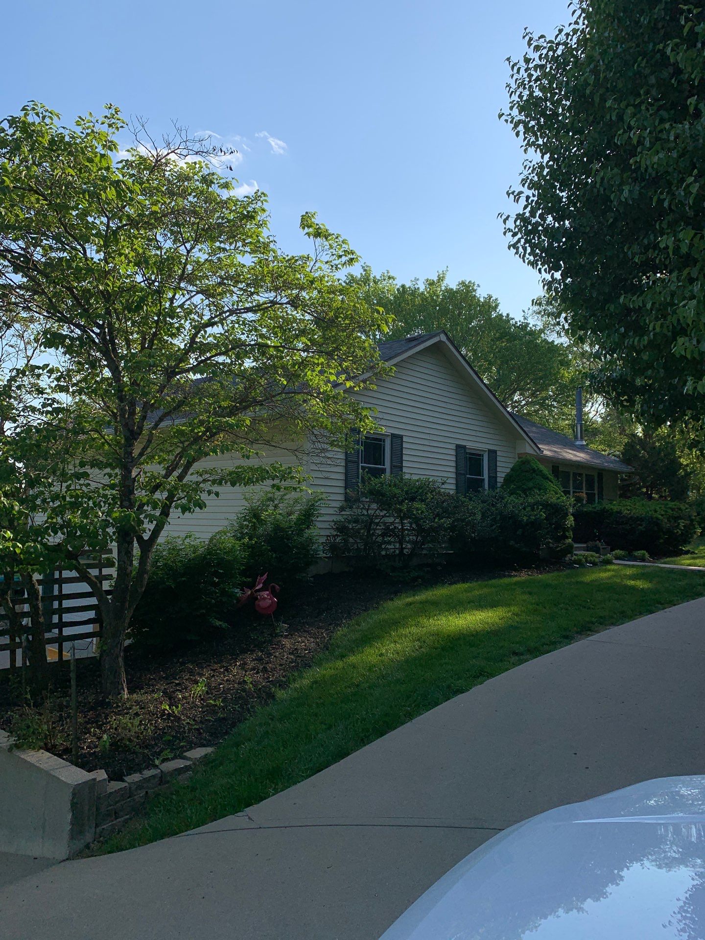 New Craneboard Siding on this Platte City, Mo home  by EEC  Windows, Siding & Roofing 