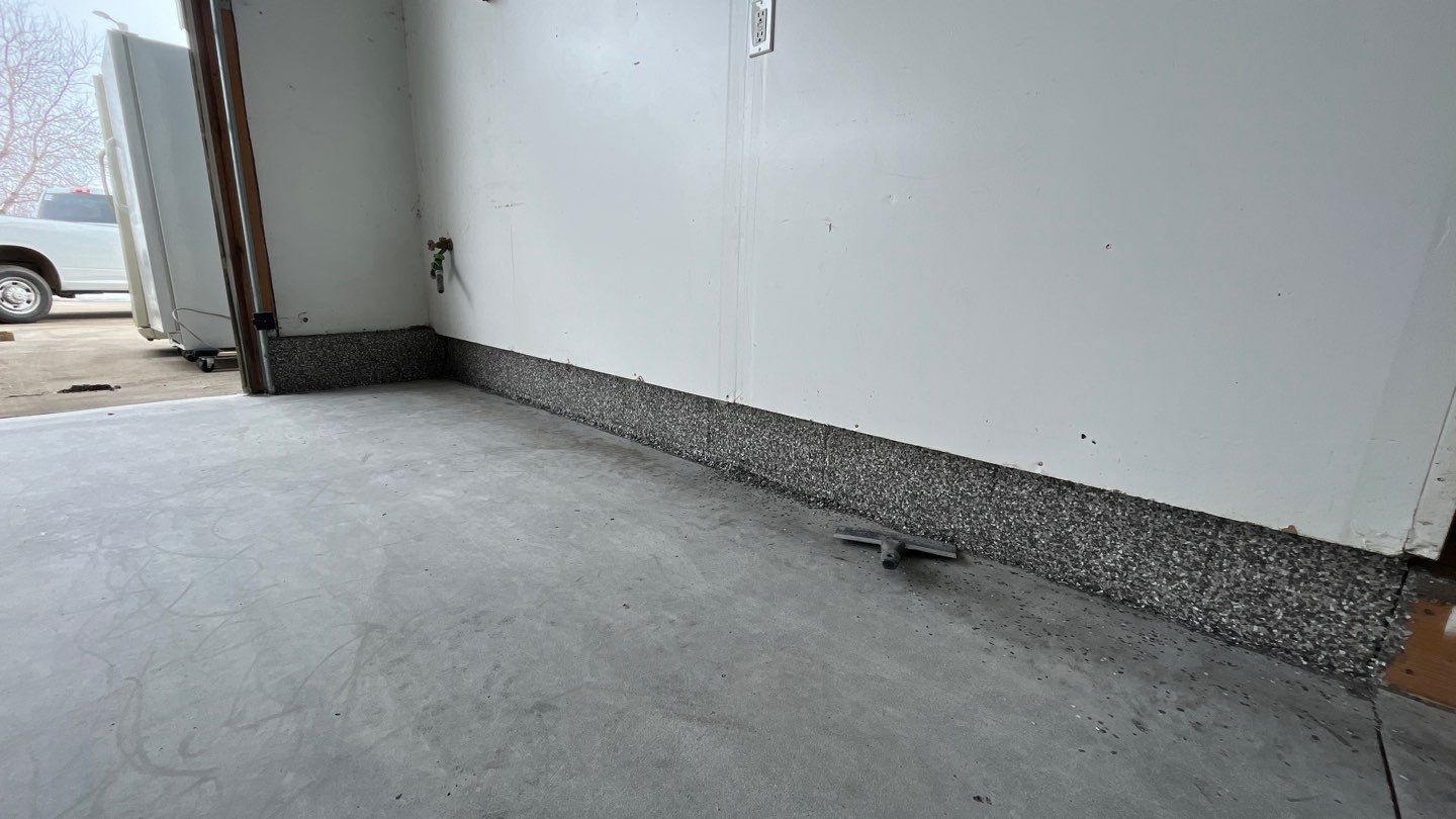Garage using Silver Creek by Select Painting, Coatings & Garage Cabinets