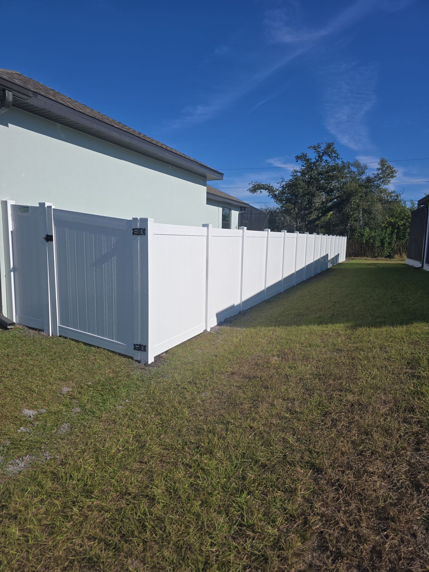 Vinyl Fence Install in Port Charlotte by True Fence LLC
