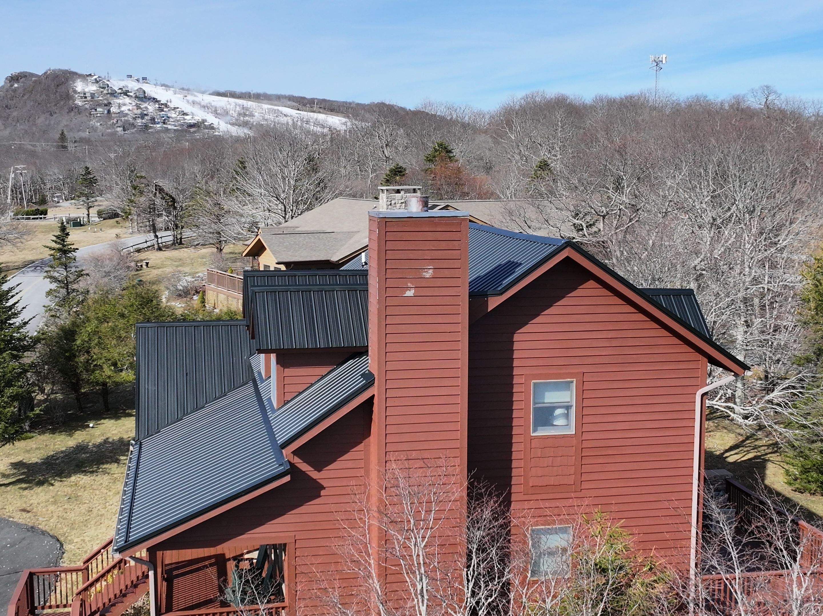 Dameron Residence by Omnia Roofing