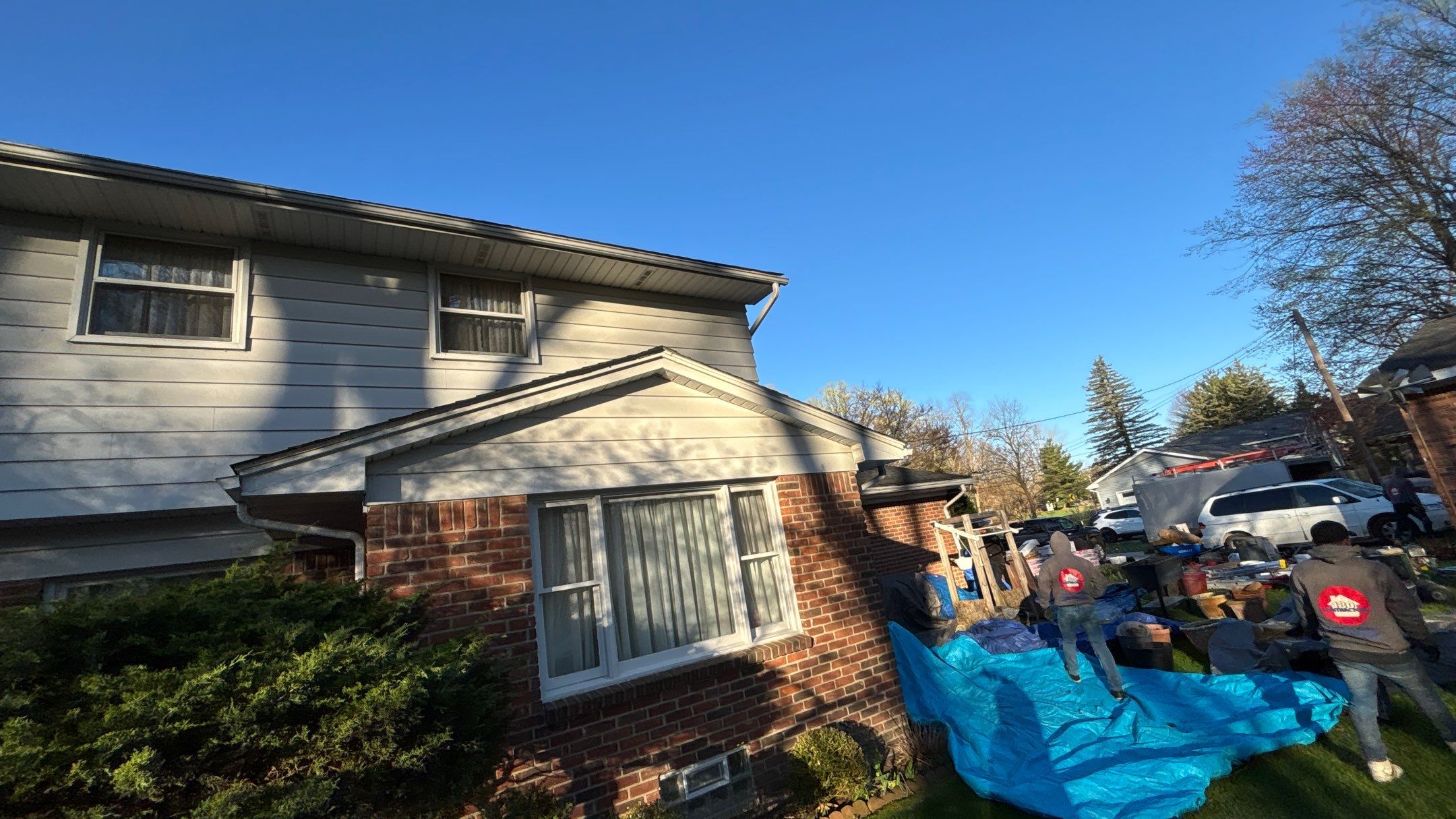 Roof Replacement using Owens Corning Onyx Black by 180 Contractors