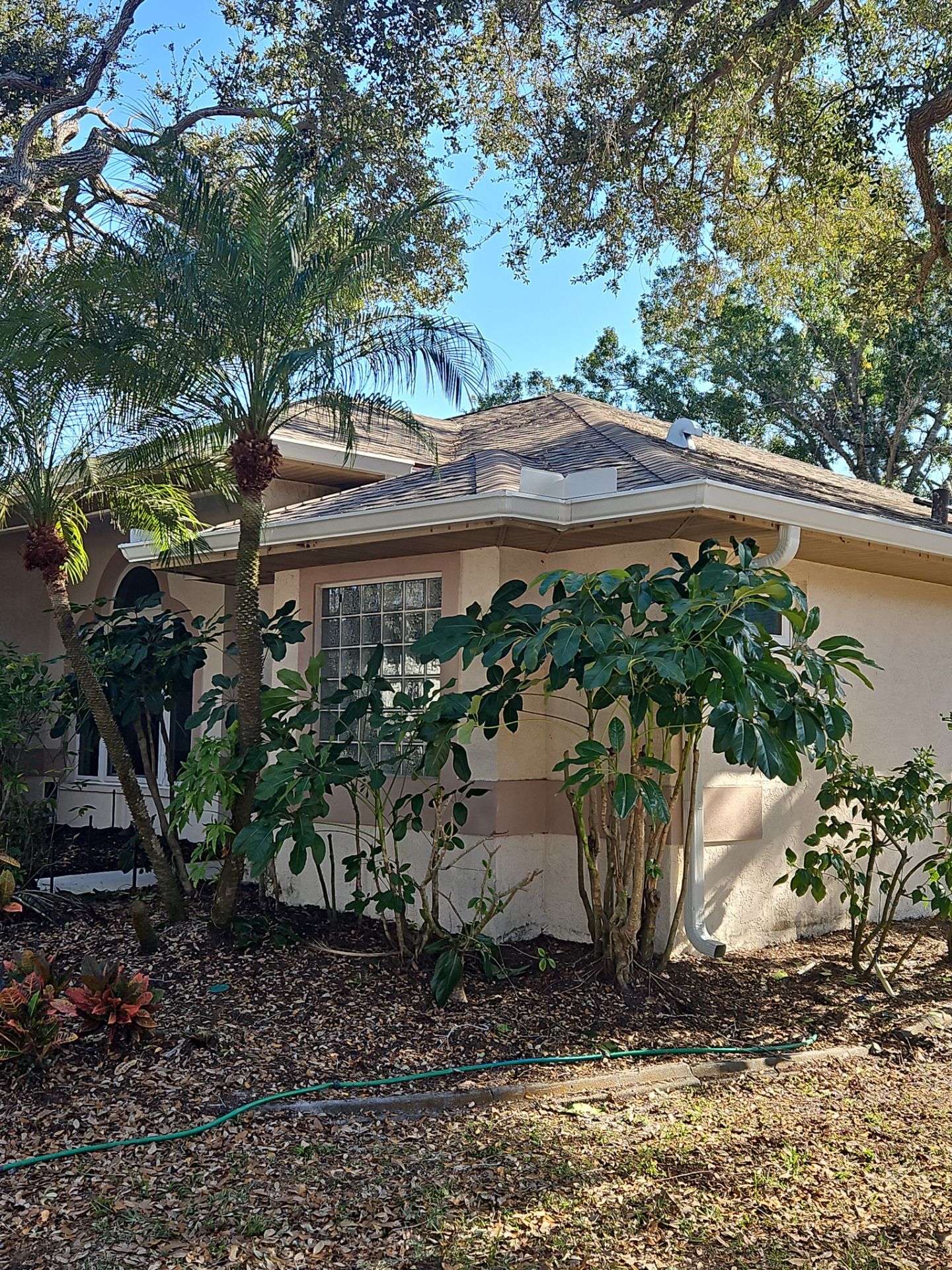 Seamless Aluminum Gutter Installation using 6 Inch Seamless Gutters in Sarasota FL by Gutter Professors
