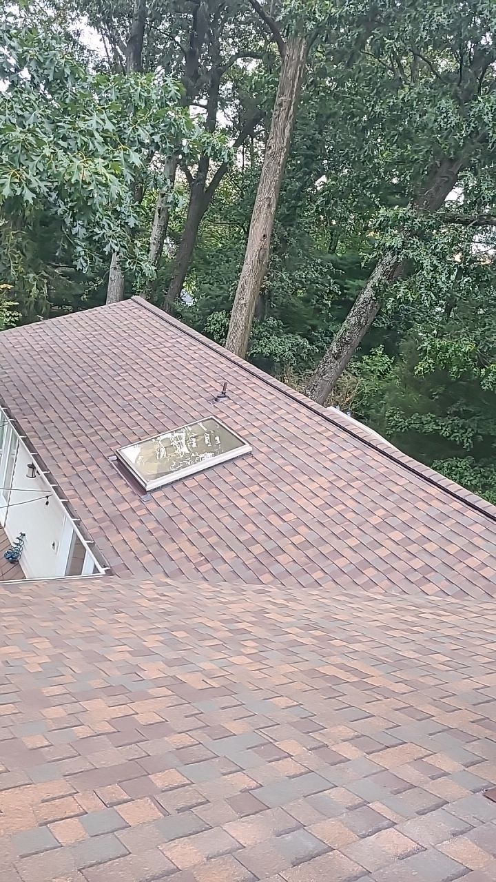 Arlington: CertainTeed Landmark Pro Designer Shingles in Max Def Heather Blend by RM Banning, Inc.