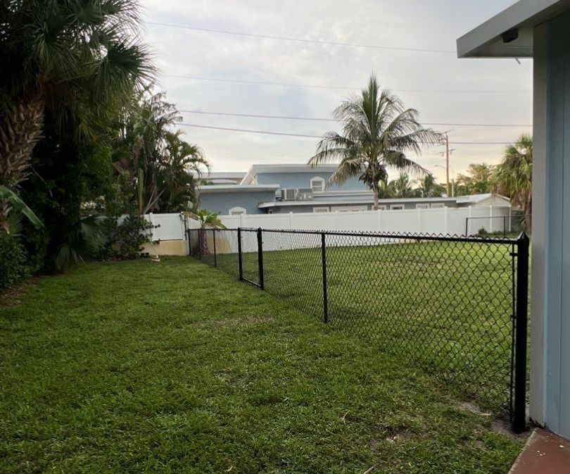 Holmes Beach, FL 4ft. Tall Black Chain-link  by Asap fence and gates, LLC
