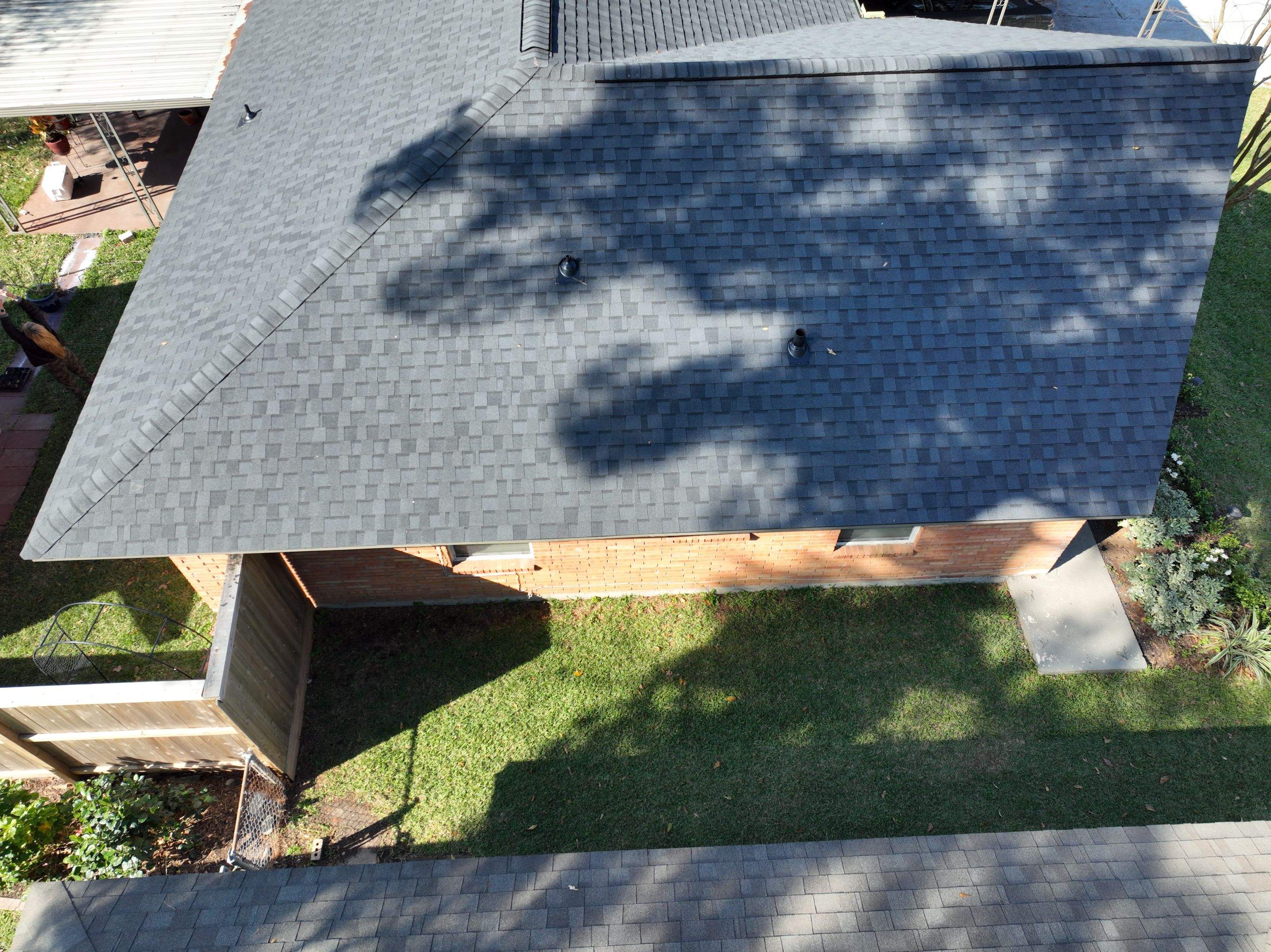SureStart PLUS 4-STAR Warranty Fully covers materials, labor, tear-off and disposal expenses in years 1-50. by Roof Concepts Construction